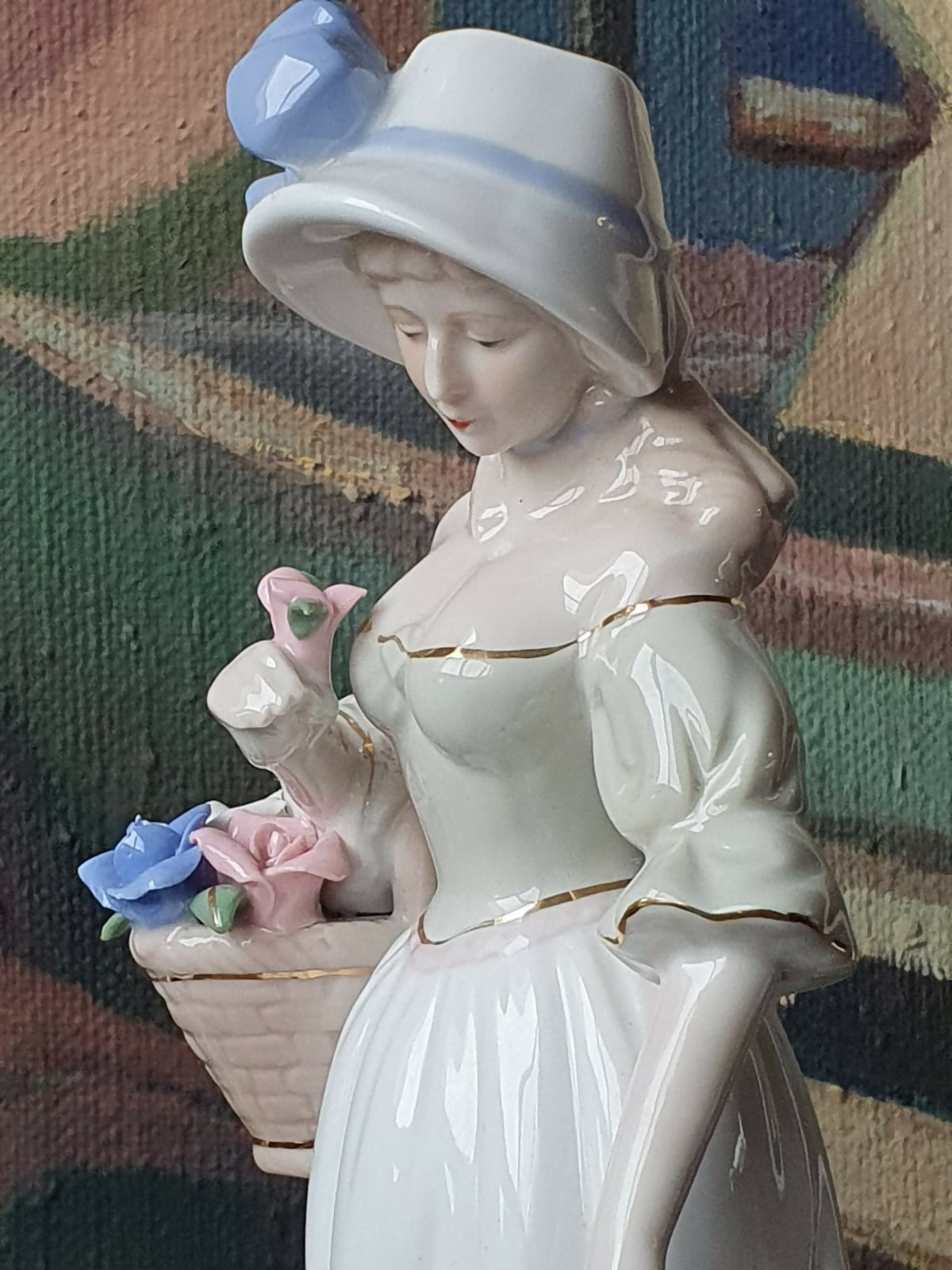 Escultura em porcelana vintage espanhola Lladró representando Dama com Cachorro. Lindíssima e intacta!