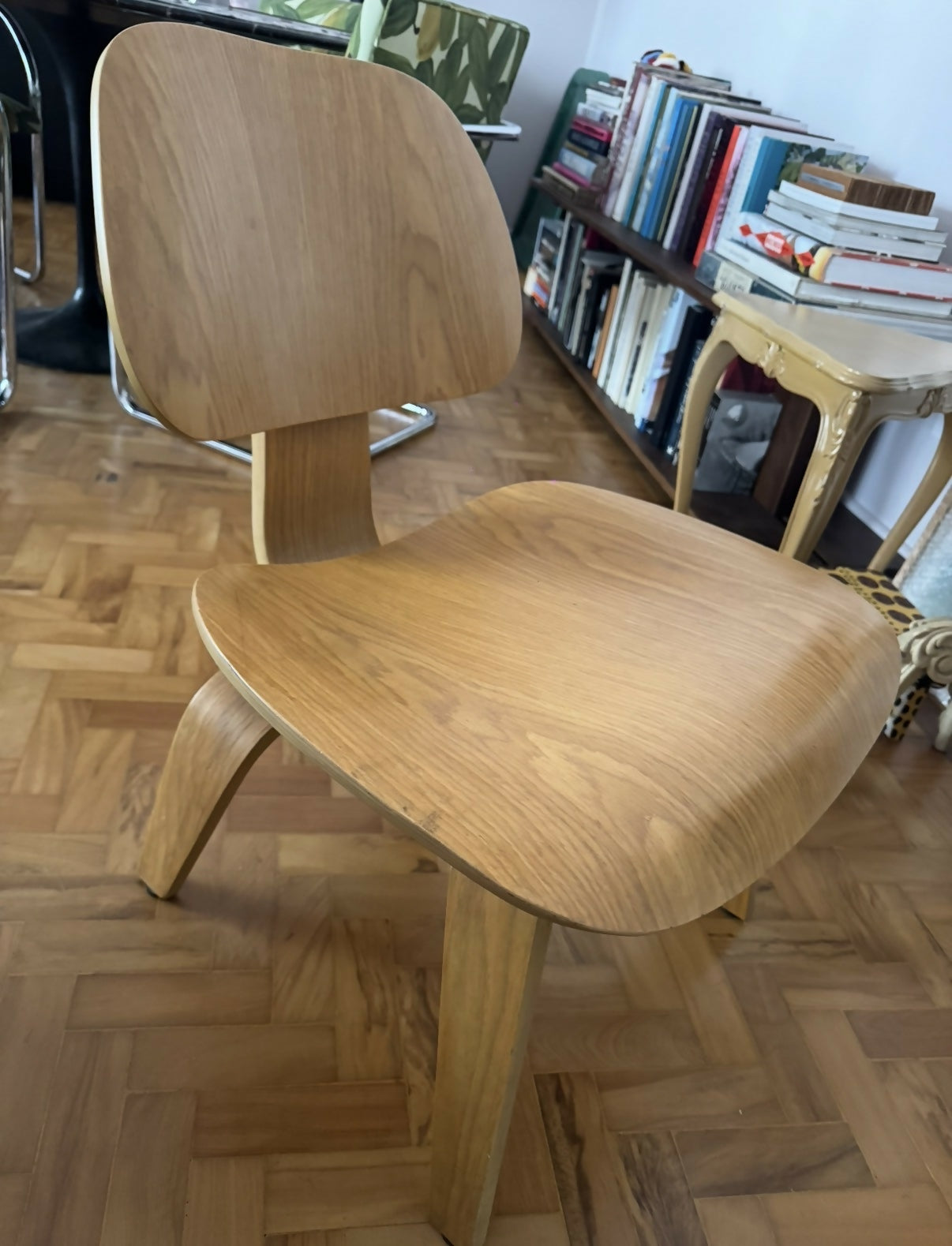 Cadeira Vitra LCW EAMES - iconic