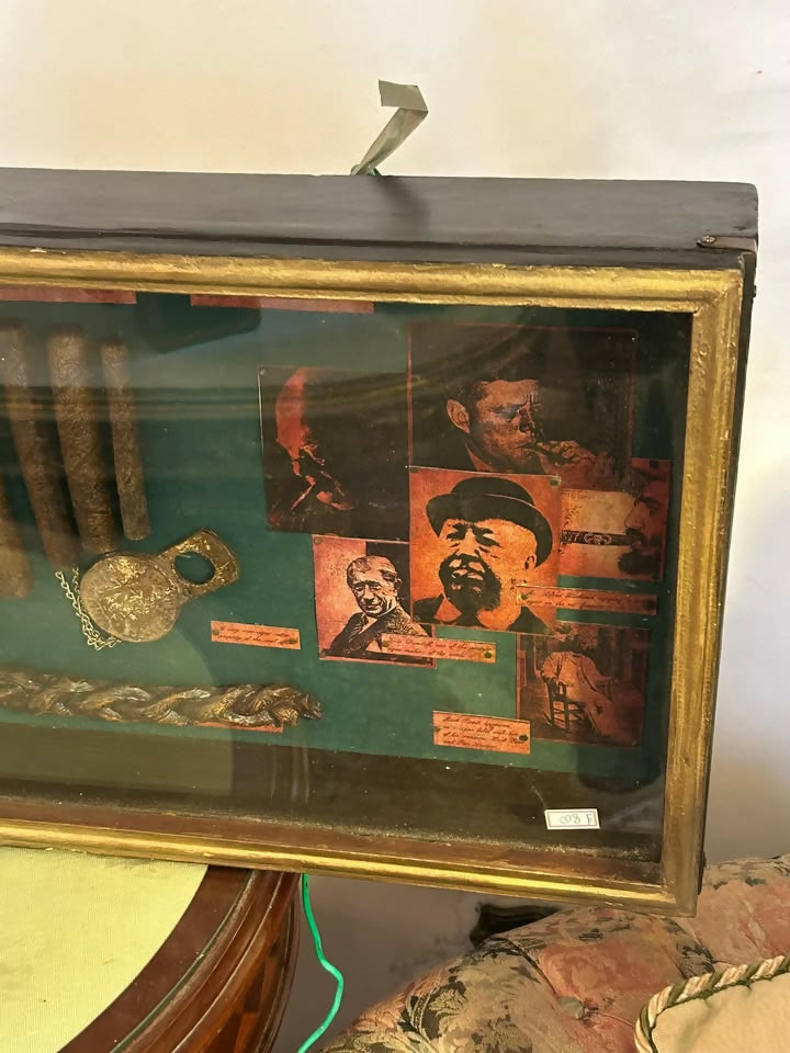 Quadro De Charutos em caixa de moldura e vidro