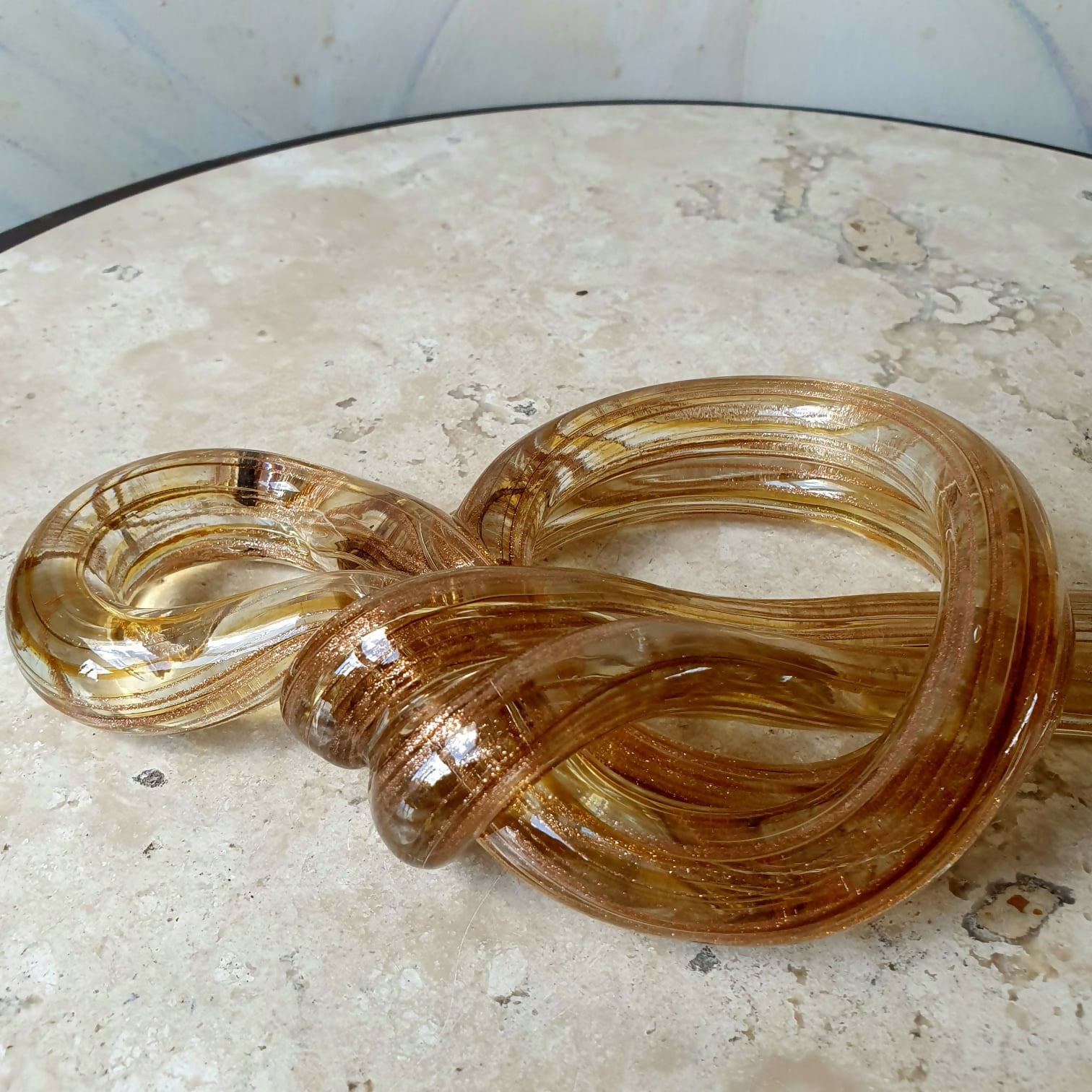 Escultura NÓ em vidro artístico Murano. Impecável!