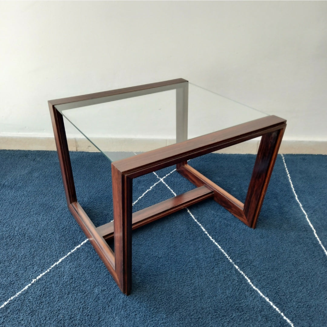 MESA LATERAL ANOS 60 EM JACARANDÁ