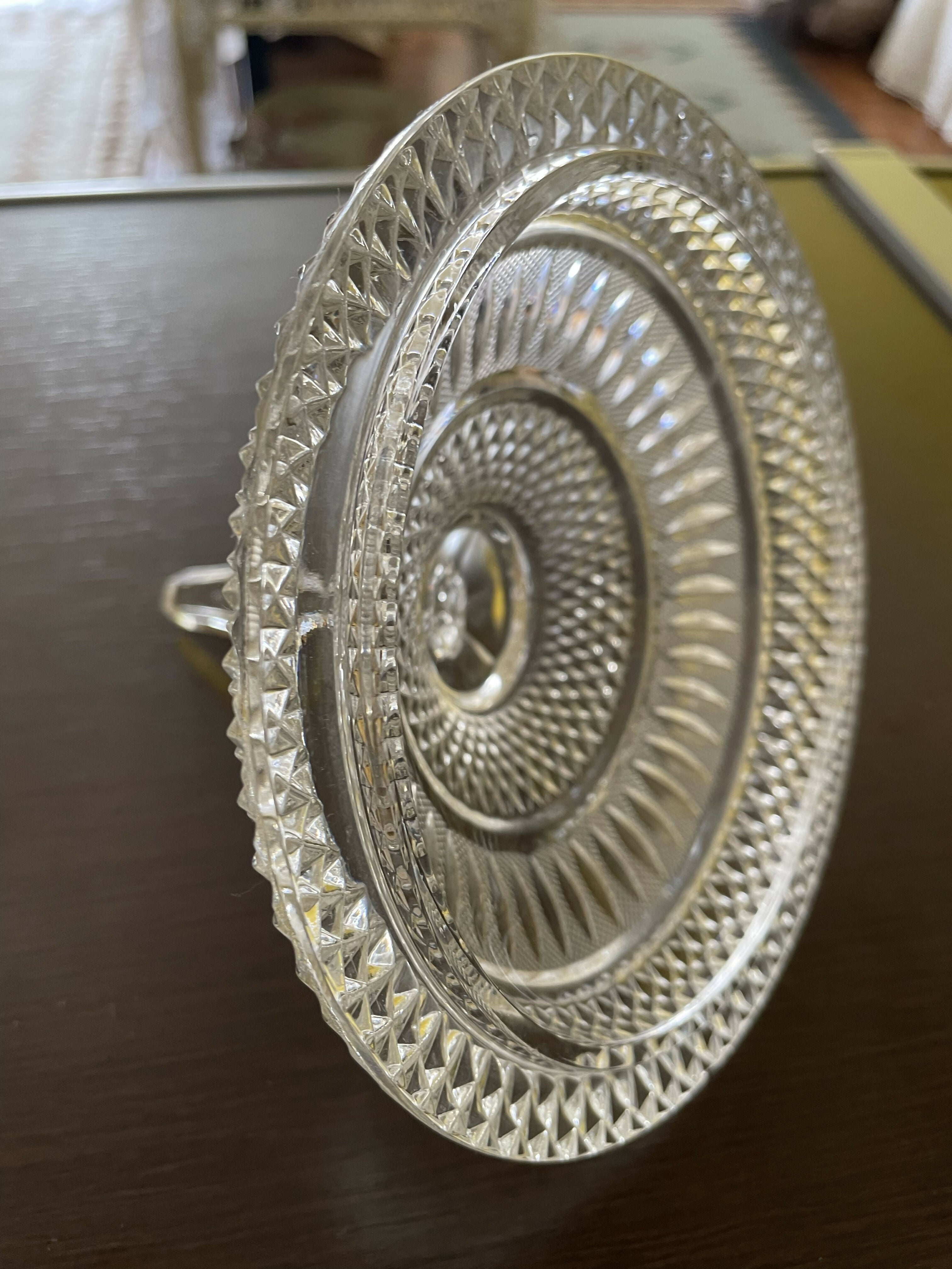 Bombonière ou compoteira em cristal lapidado