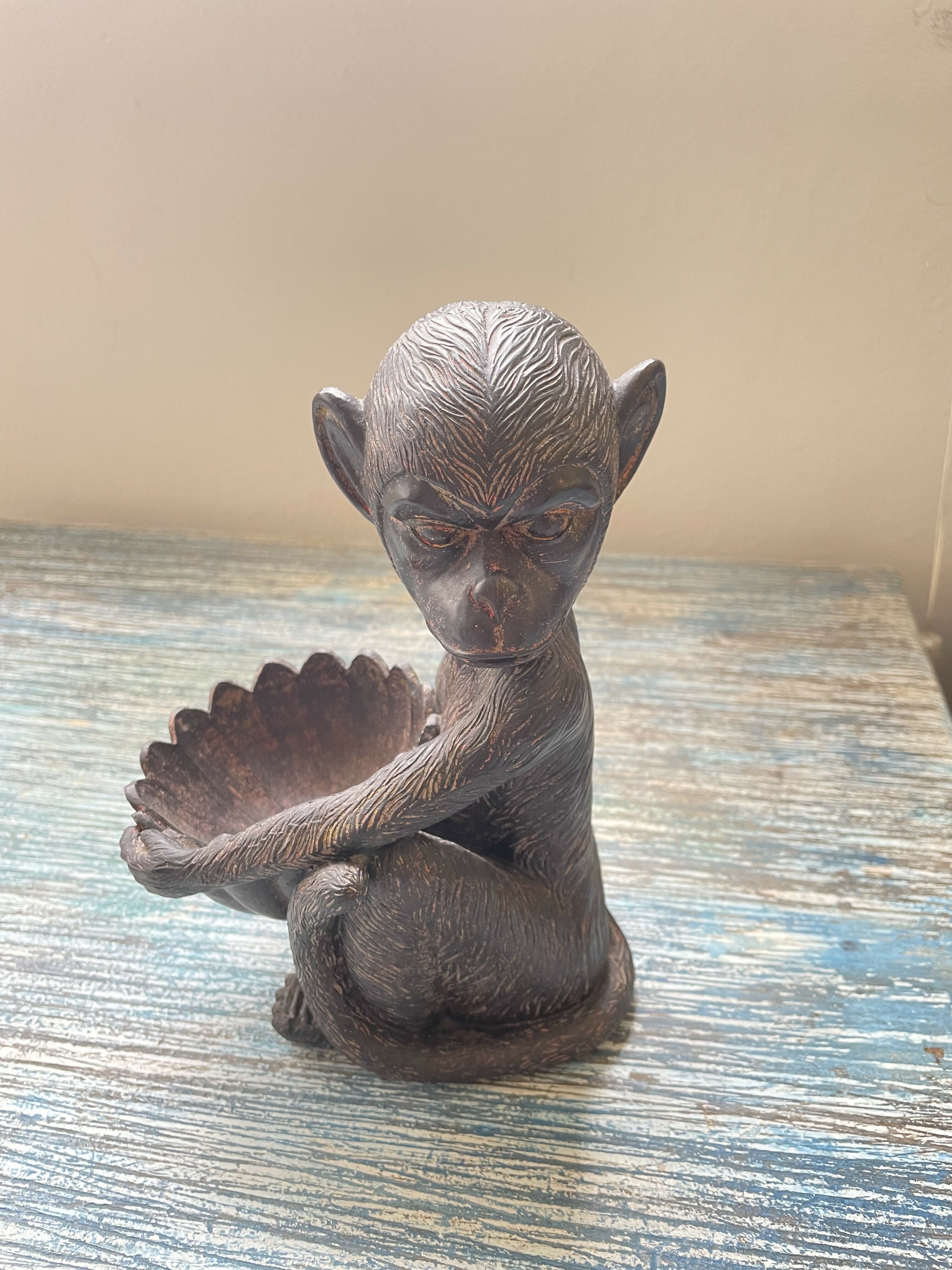 Estatueta de macaco importada - Ribeiro e Pavani