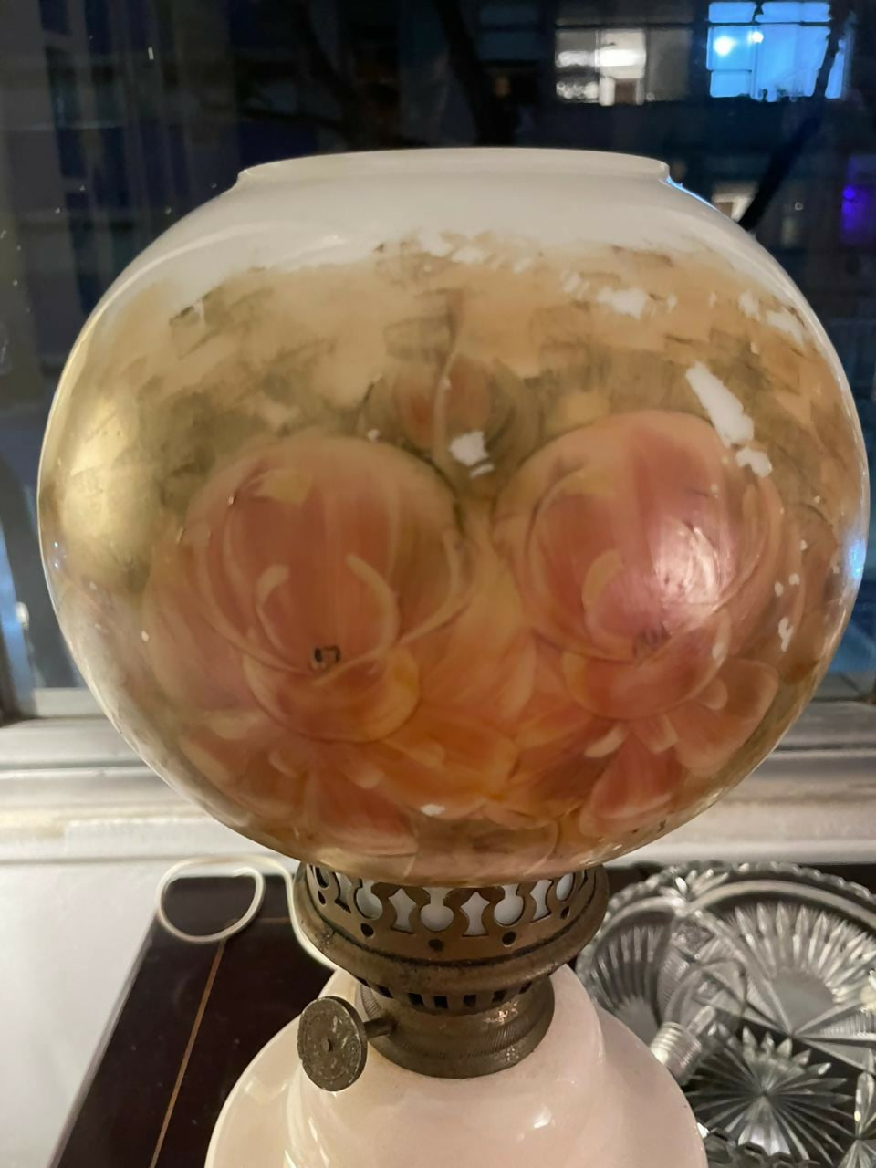 Abajur Pata Choca com Cúpula em Cristal Pintado