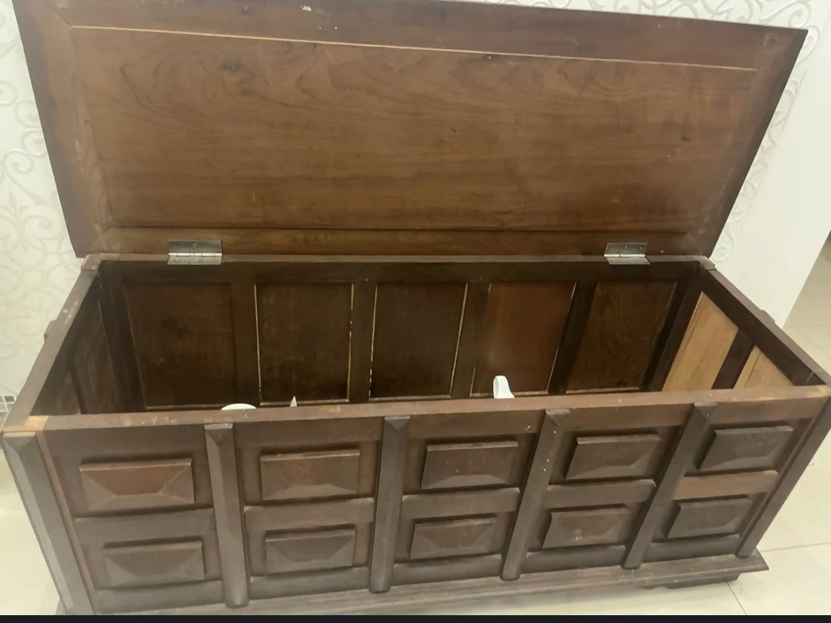 Antigo Baú de Madeira