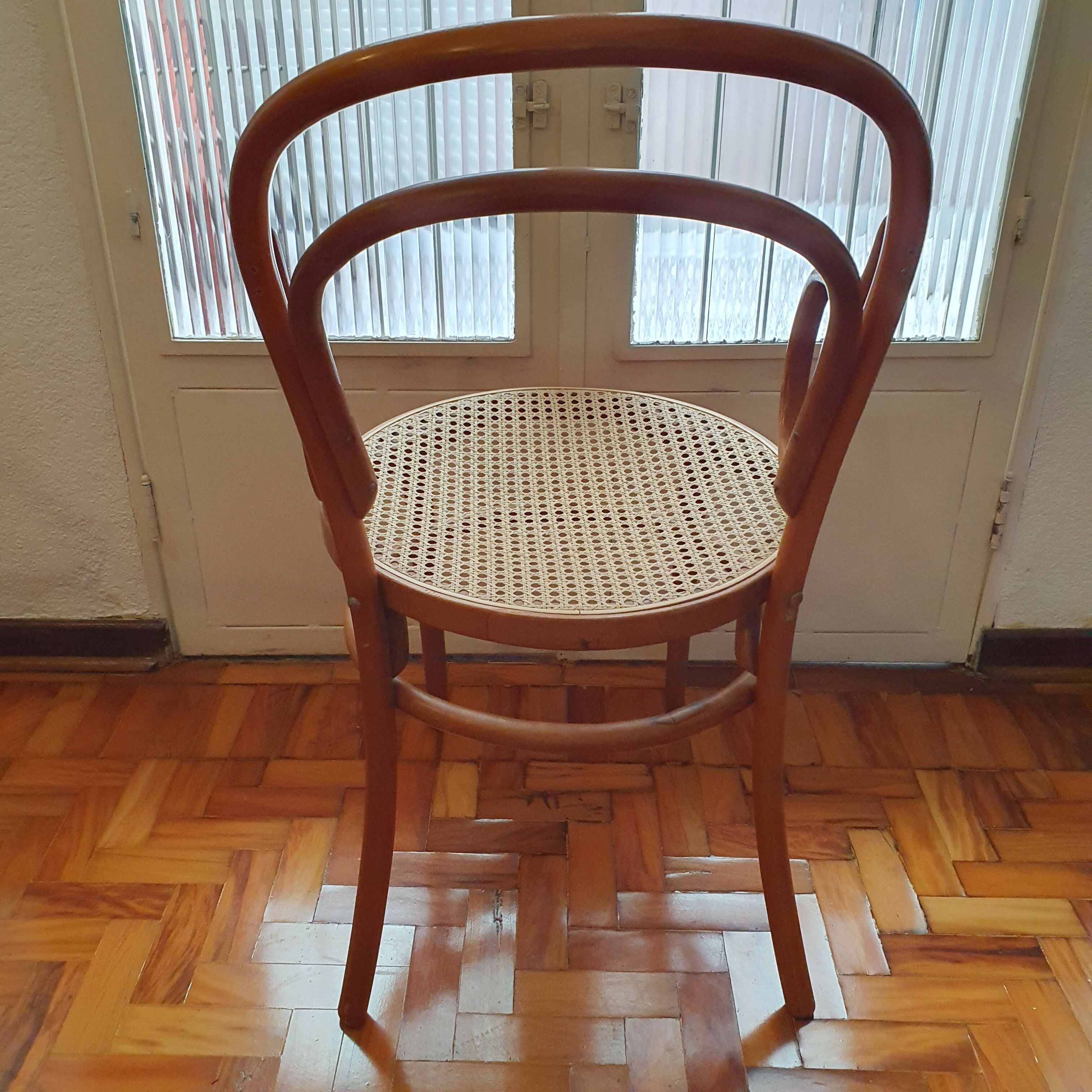 PAR DE CADEIRAS THONET (valor unitário)