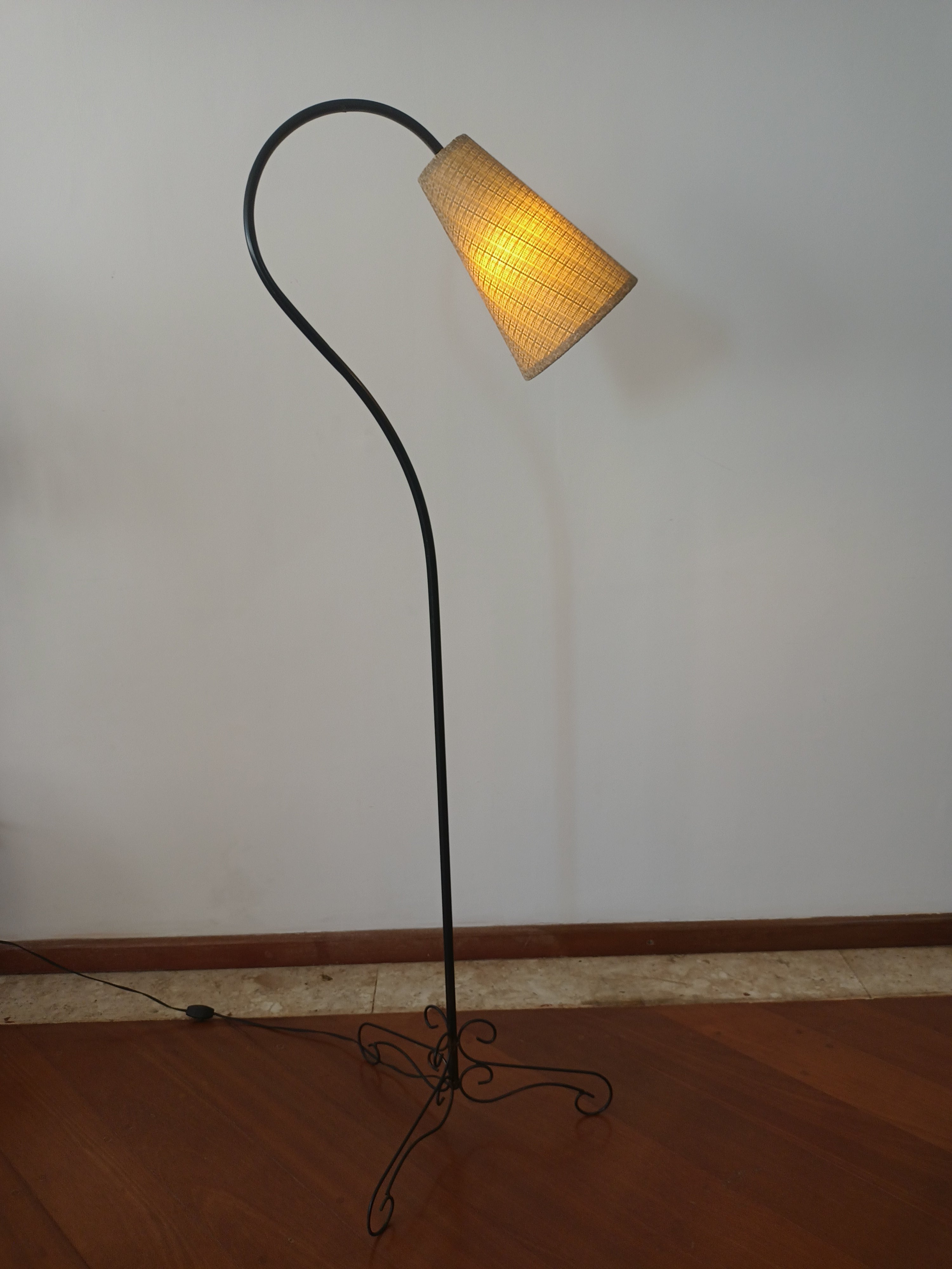 Luminária Gooseneck — Raridade de Piso Mid-Century Modern (c. 1950/1960)