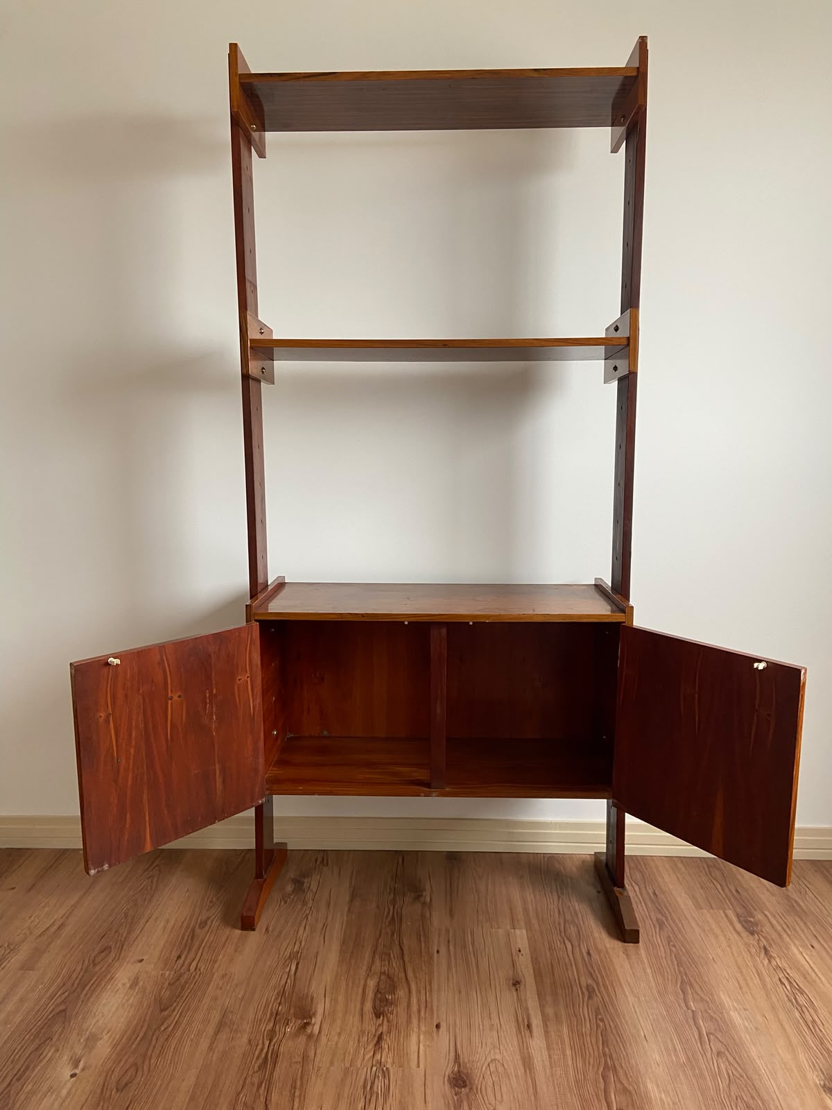 Estante Vintage Modular em Caviúna