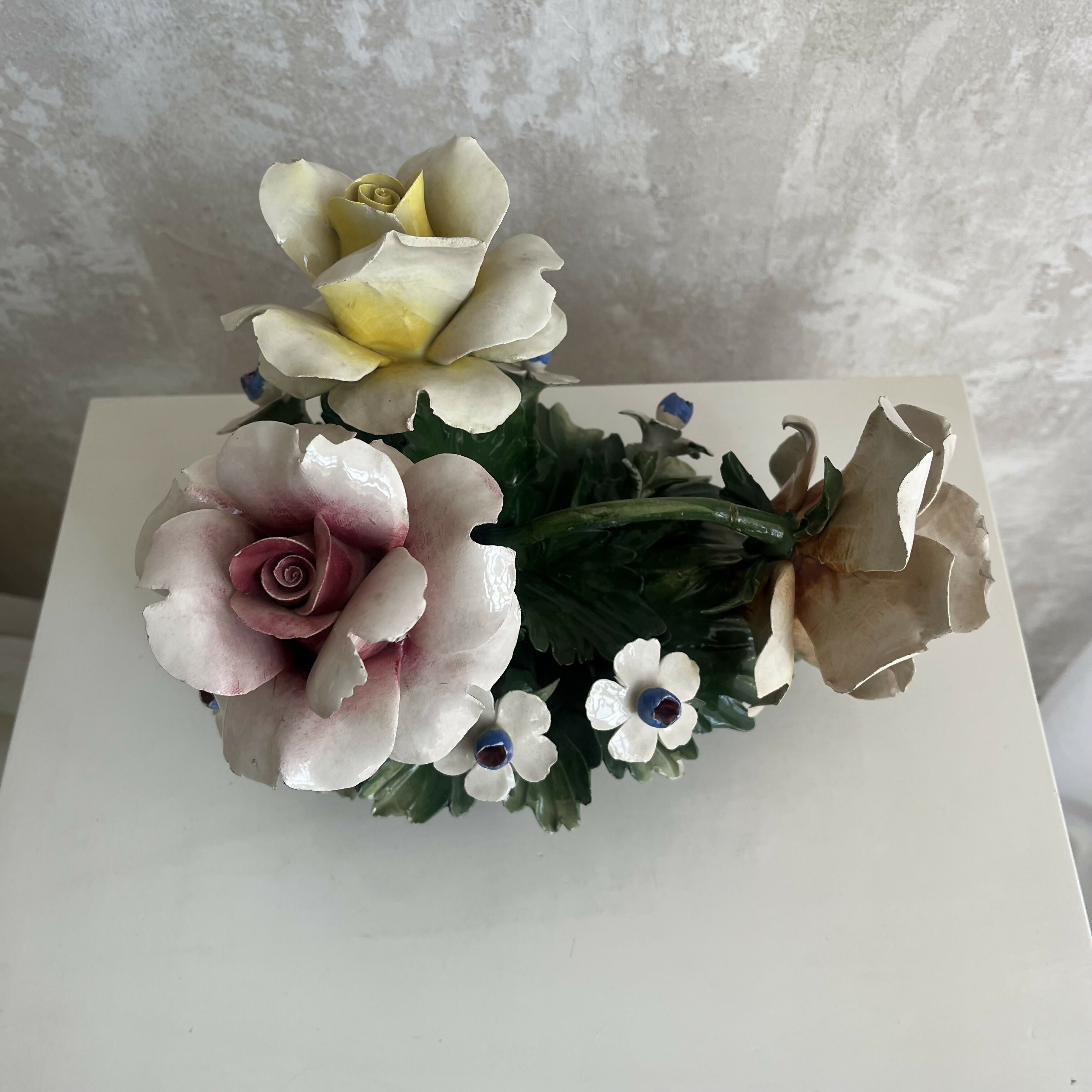 Enfeite floral Capodimonte