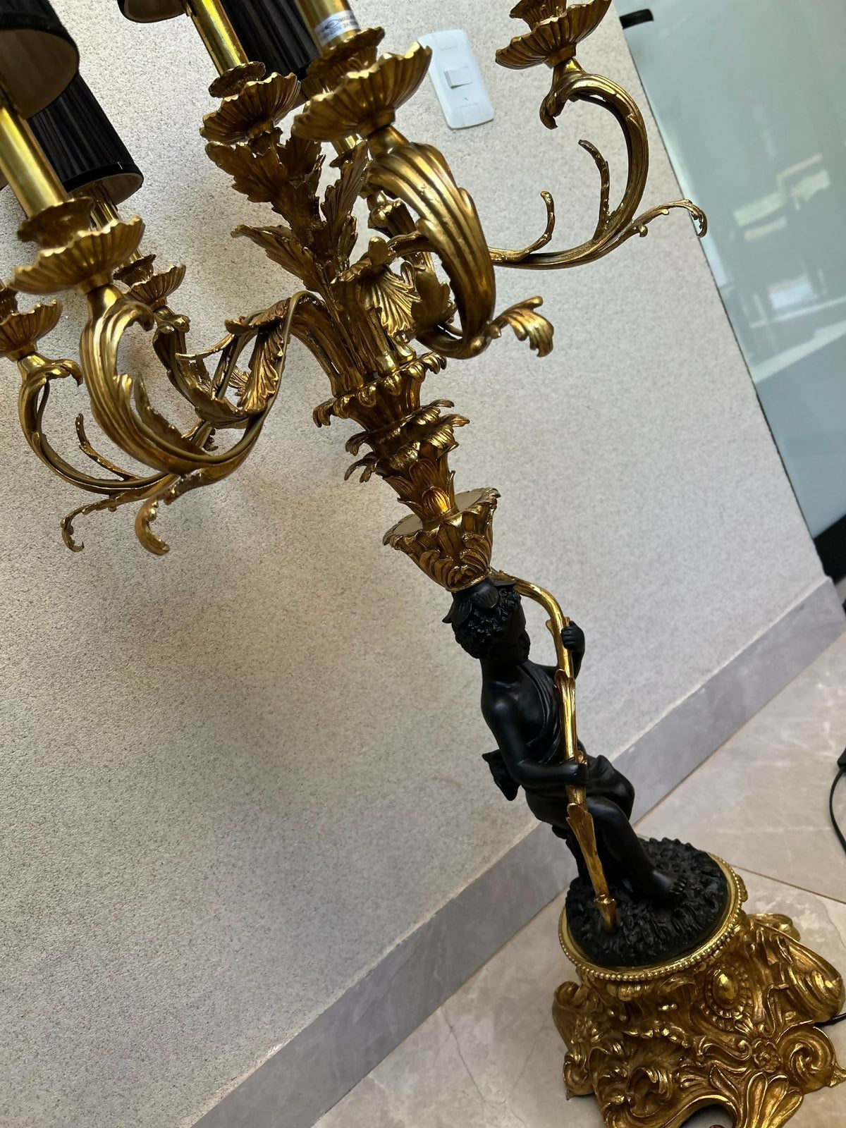 Luminária Candelabro Escultural – Luxo e Arte em um só item!
