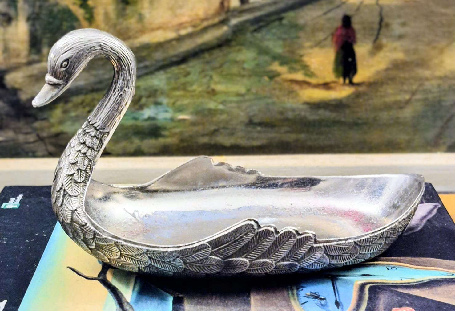 Cisne porta cartão em metal prateado, maravilhoso e em excelente estado de conservação.