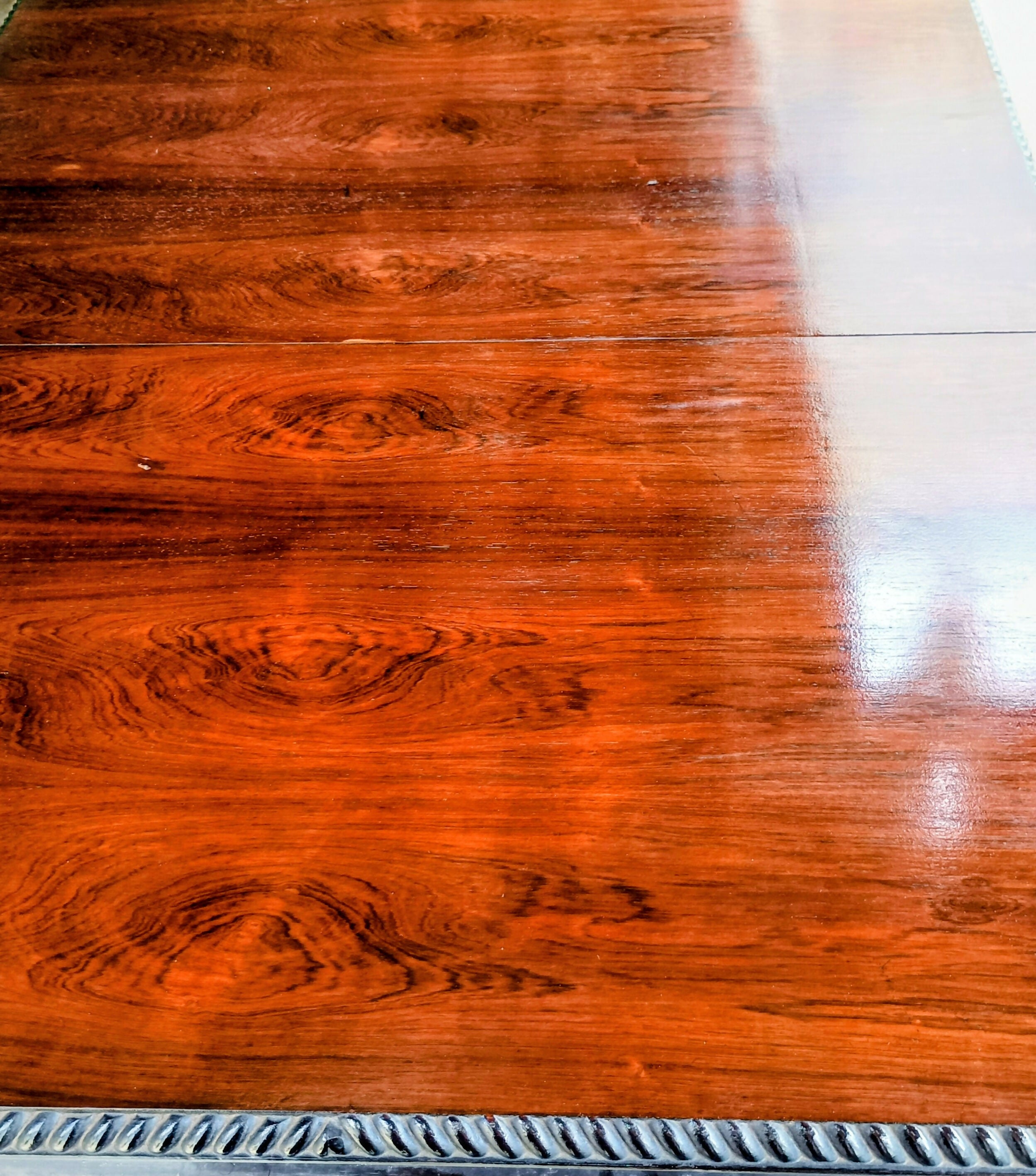 Mesa de jantar em jacarandá séc XIX - extensível