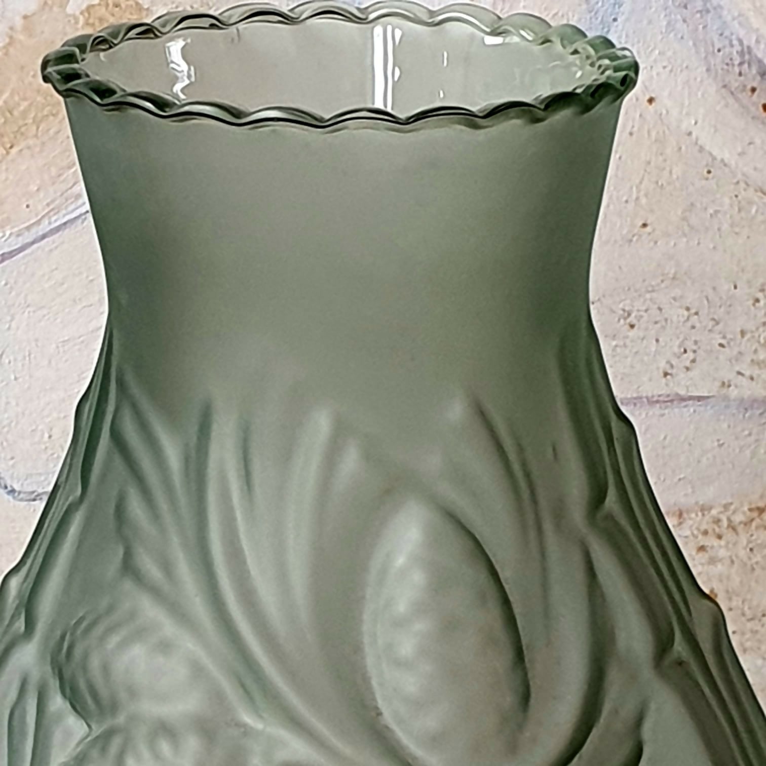 Vaso maravilhoso em vidro satineé anos 50