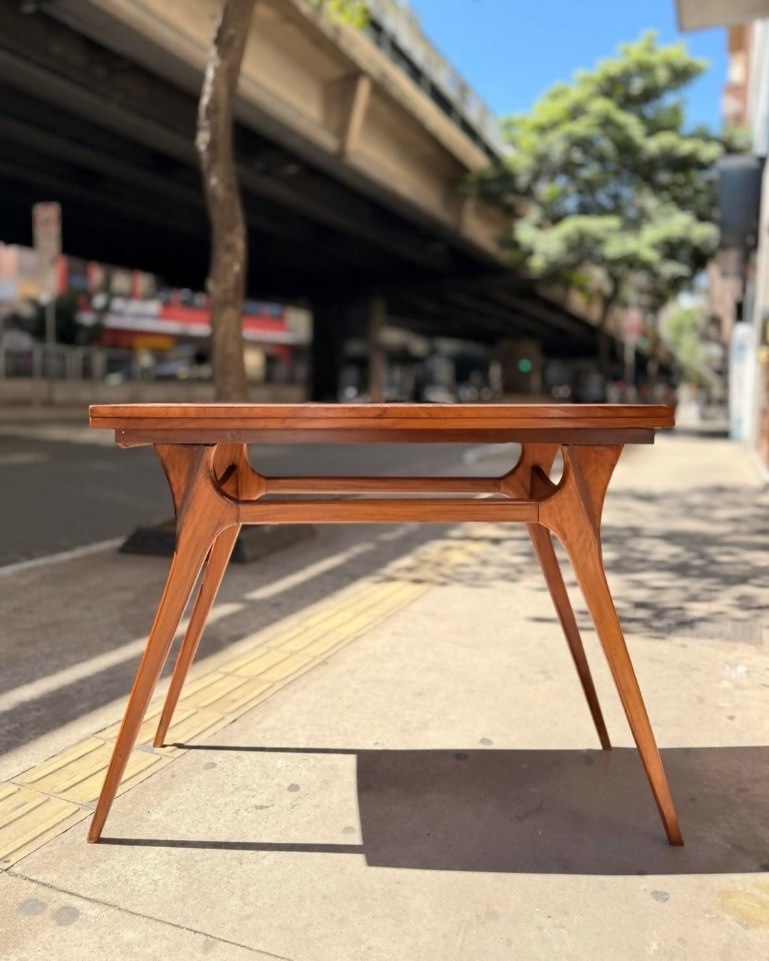 Aparador / Mesa dobrável Scapinelli