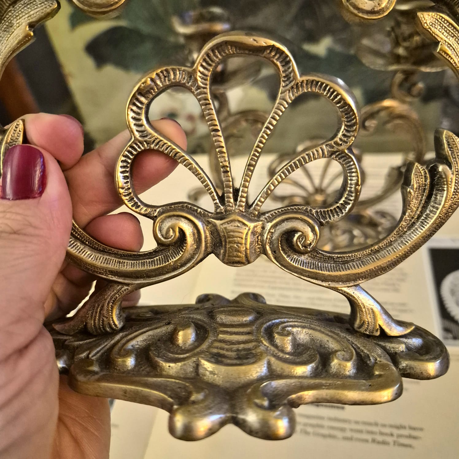 Par de Castiçais Art Noveau antigos em bronze maciço para 2 velas 