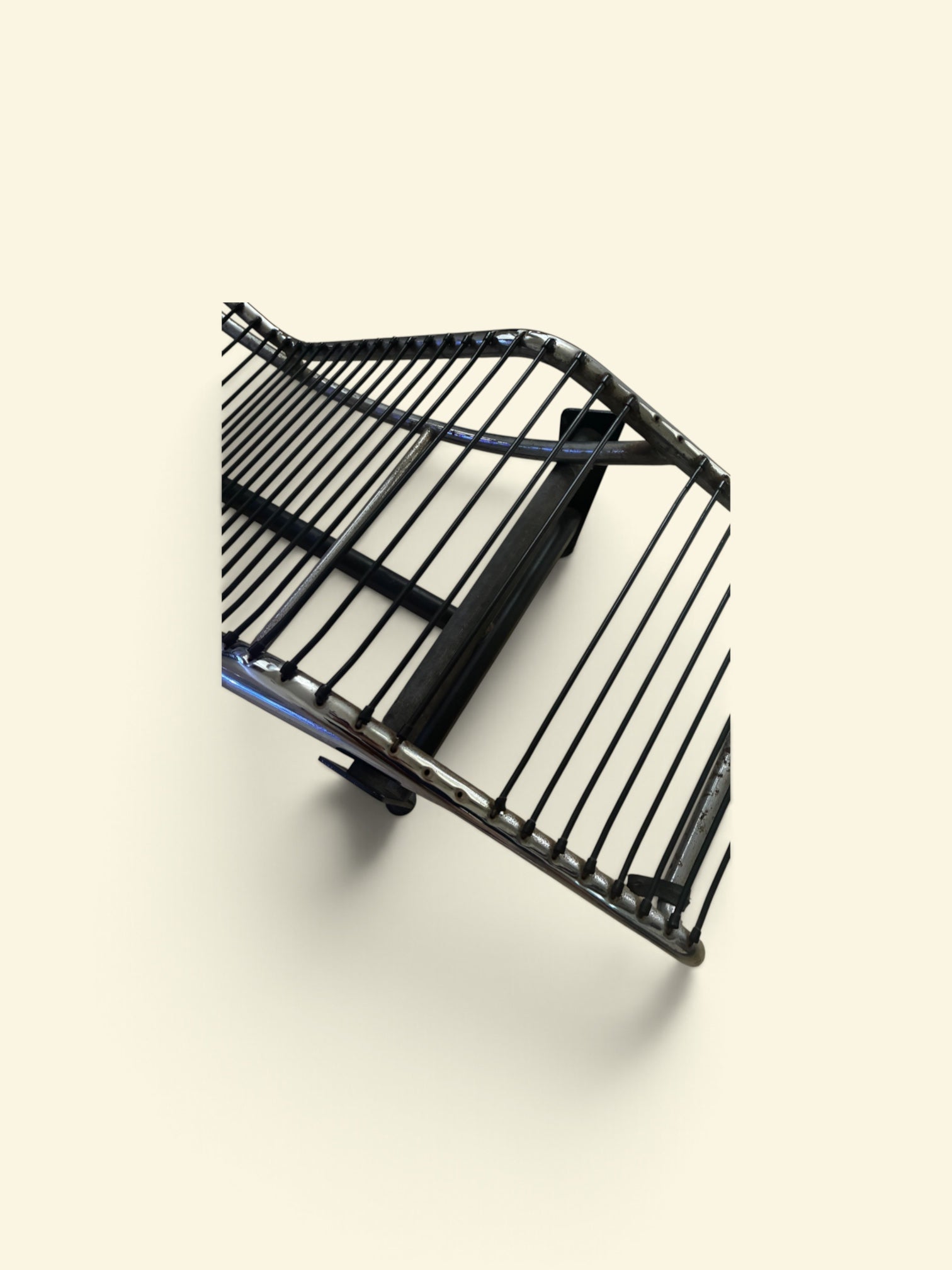Estrutura Chaise Longue LC4 (Inspirada no Design Clássico Modernista)