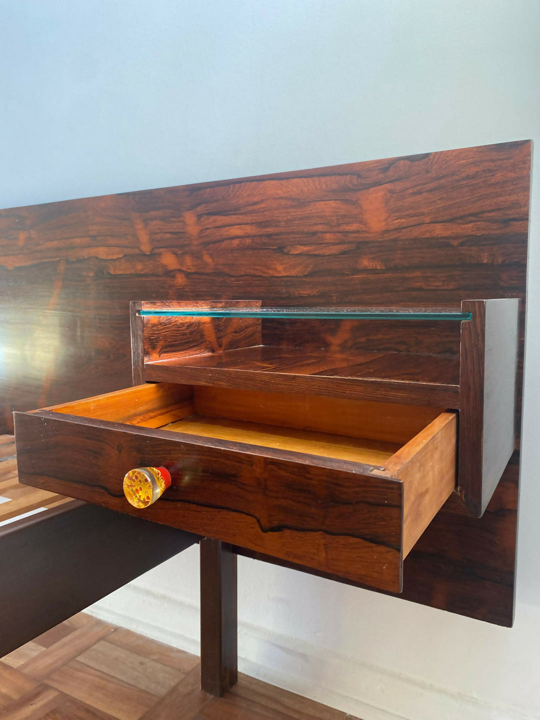 Cama Modernista em Jacarandá da Bahia • Atribuída a Sérgio Rodrigues