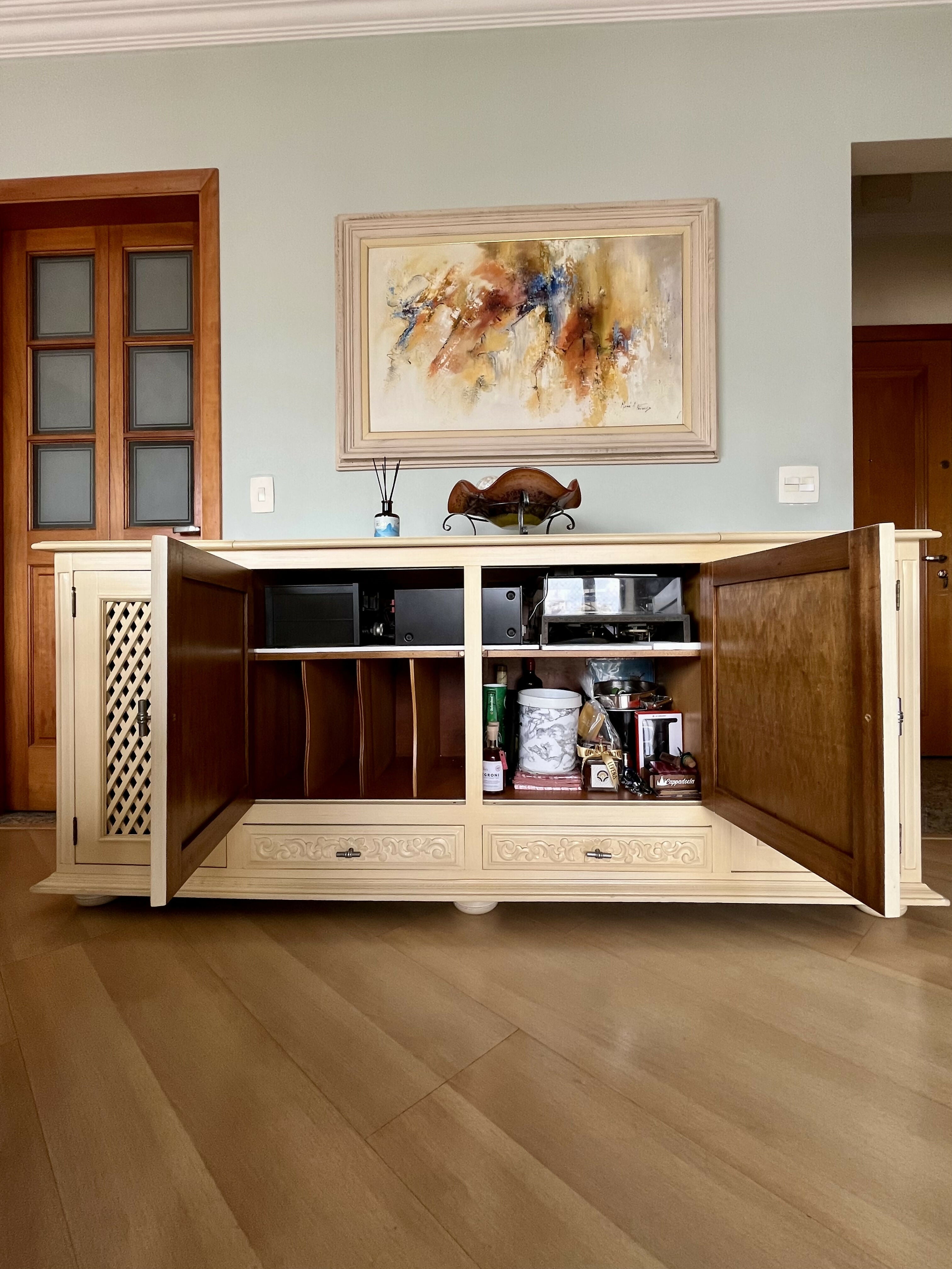 RACK / BUFFET VINTAGE PARA APARELHO DE SOM / VITROLA-TOCA DISCO