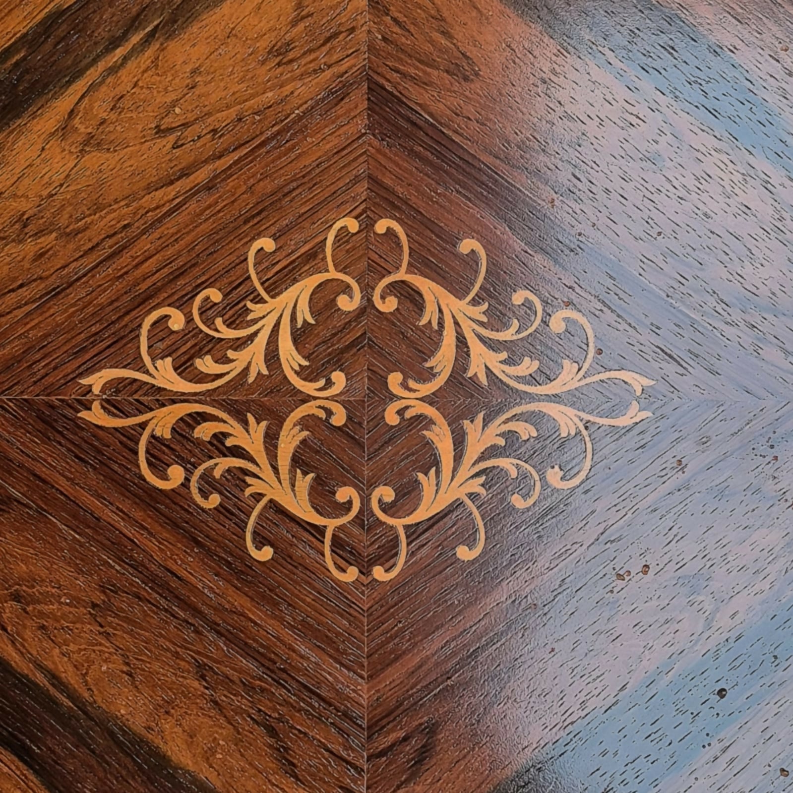 Par de mesa de apoio estilo Vitoriano