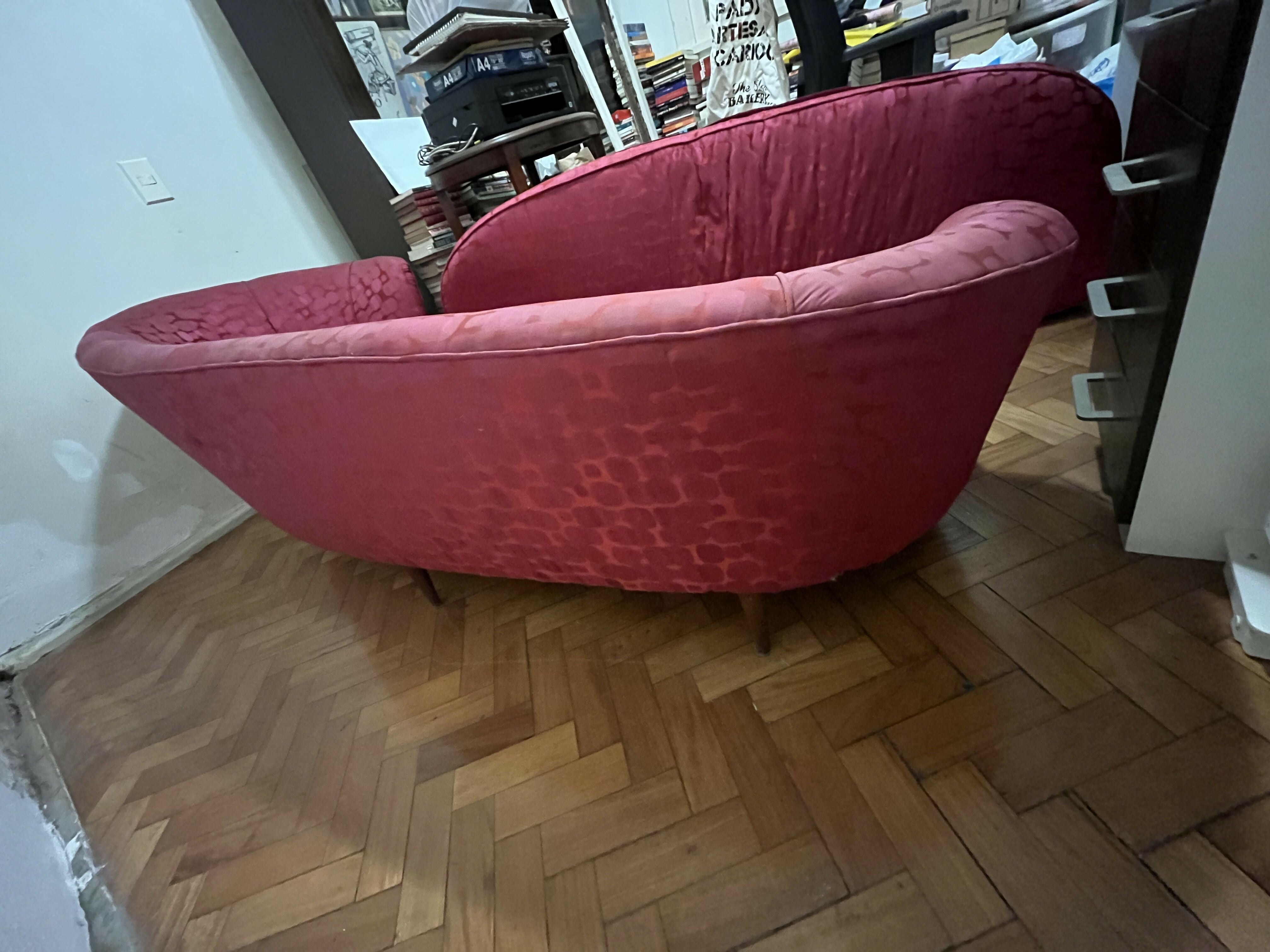 RECAMIER COR CEREJA (estilo divã de Freud