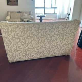 Raridade "lote" com 3 sofás década de 80s estrutura em madeira maciça. Estofado jacquard adamascado cor bege
