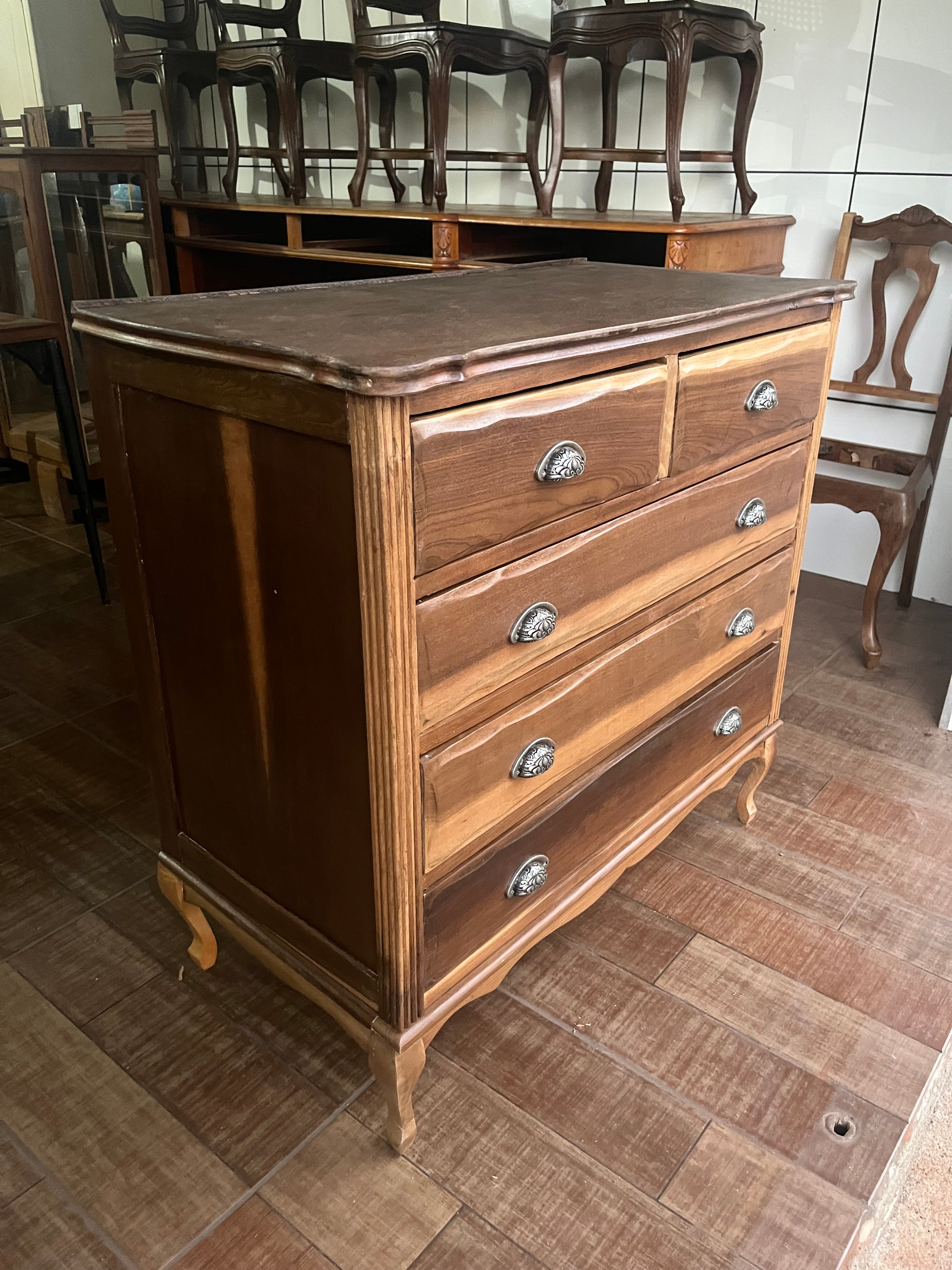 CÔMODA DE IMBUIA RESTAURADA