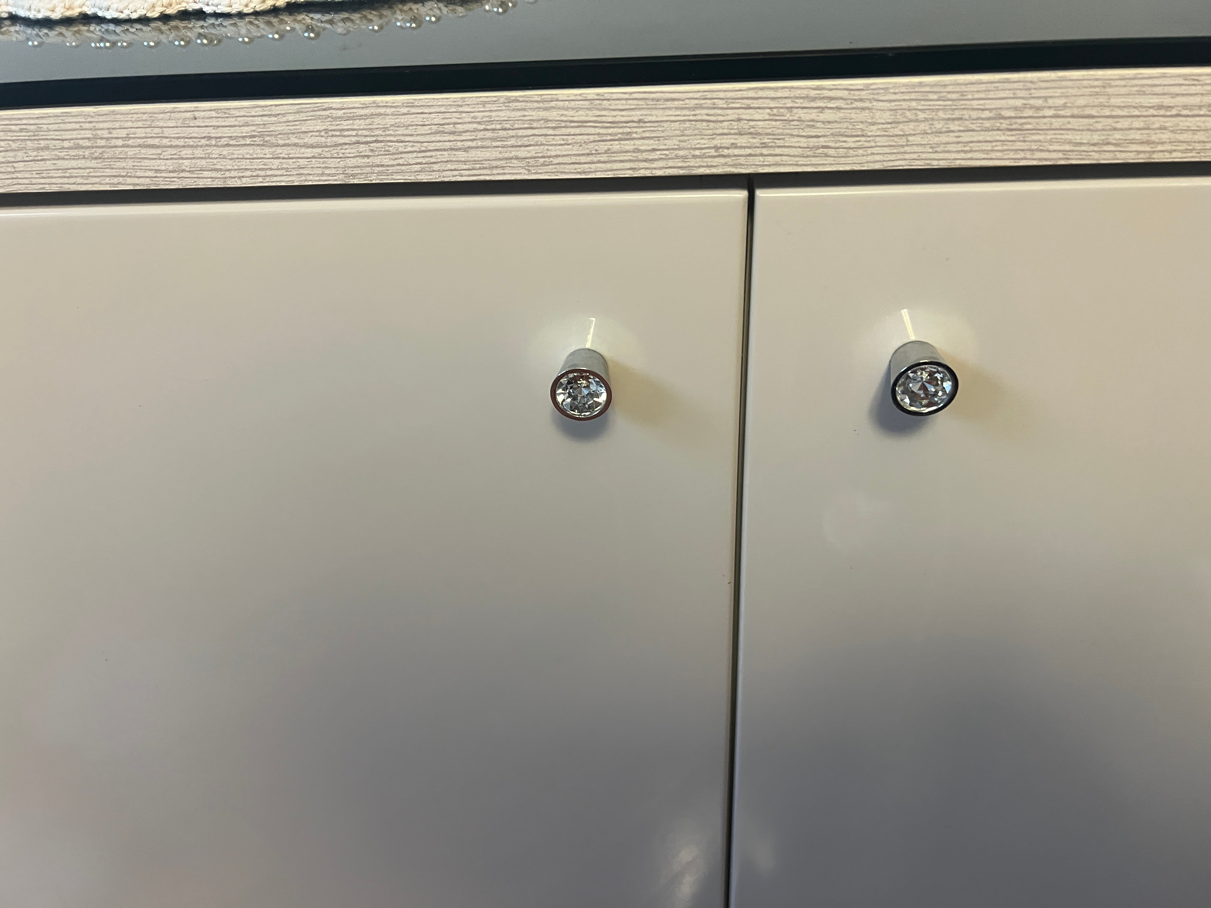 Buffet Aparador Cinza Claro com portas e gaveta