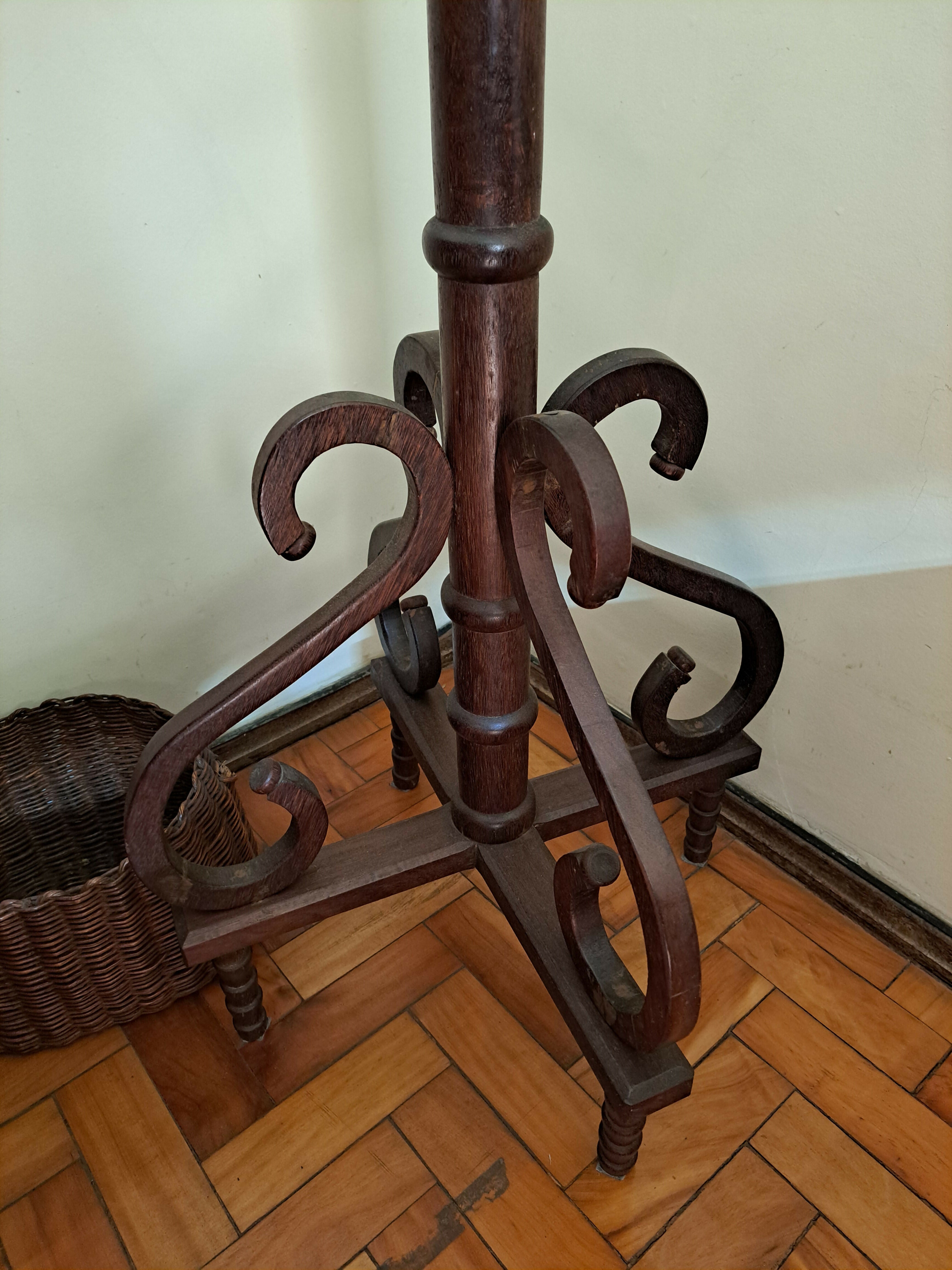 Cabideiro / Mancebo em madeira nobre