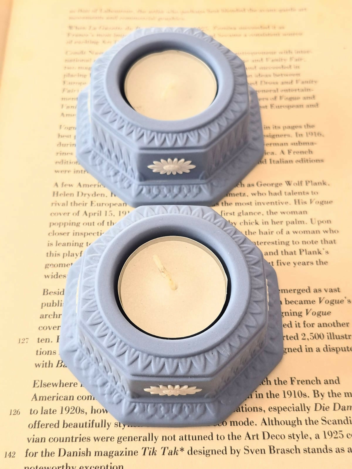 Par de porta velas em jasperware inglês Wedgwood, raro, anos 90. Perfeitos!