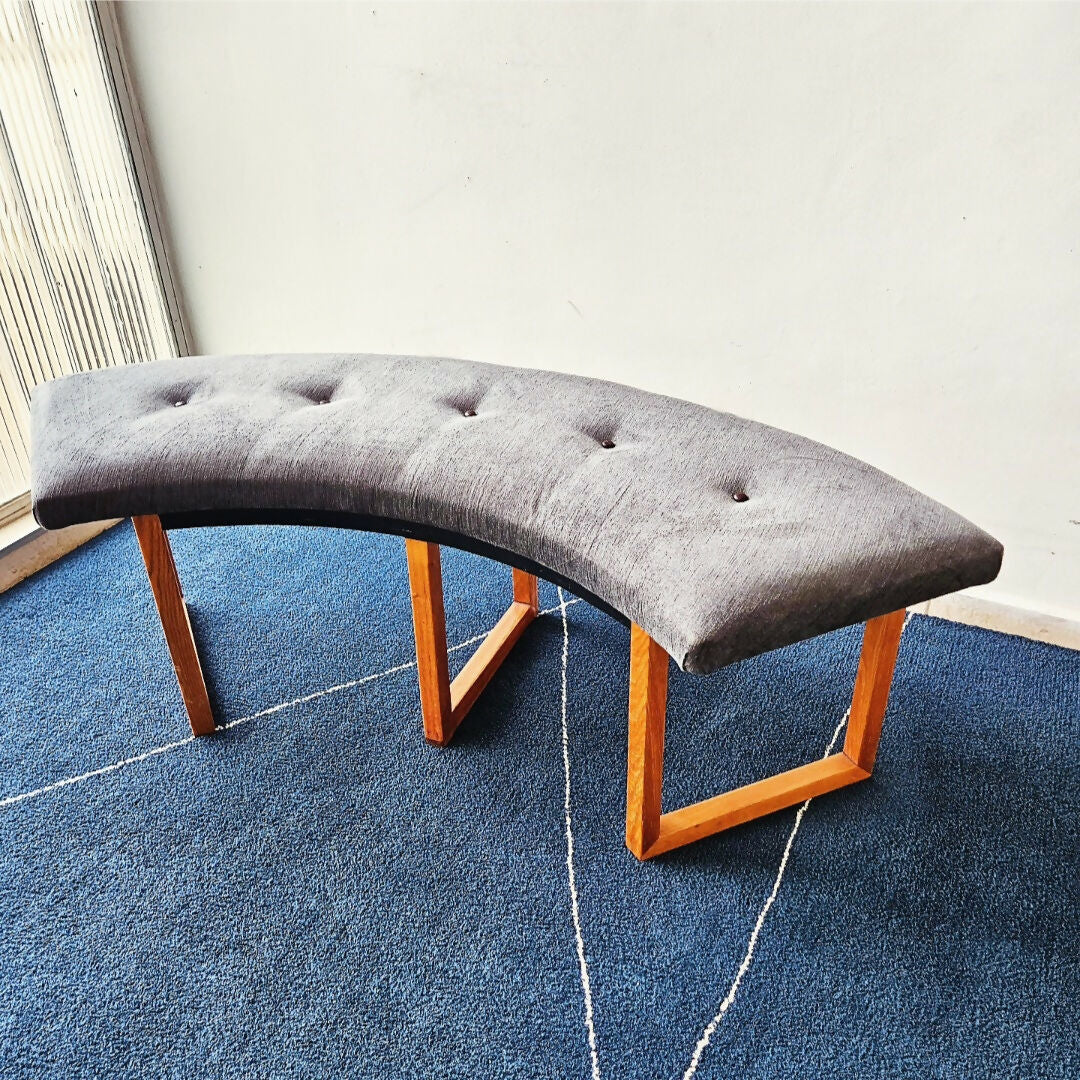 BANCO CURVO ANOS 50 EM PAU-MARFIM