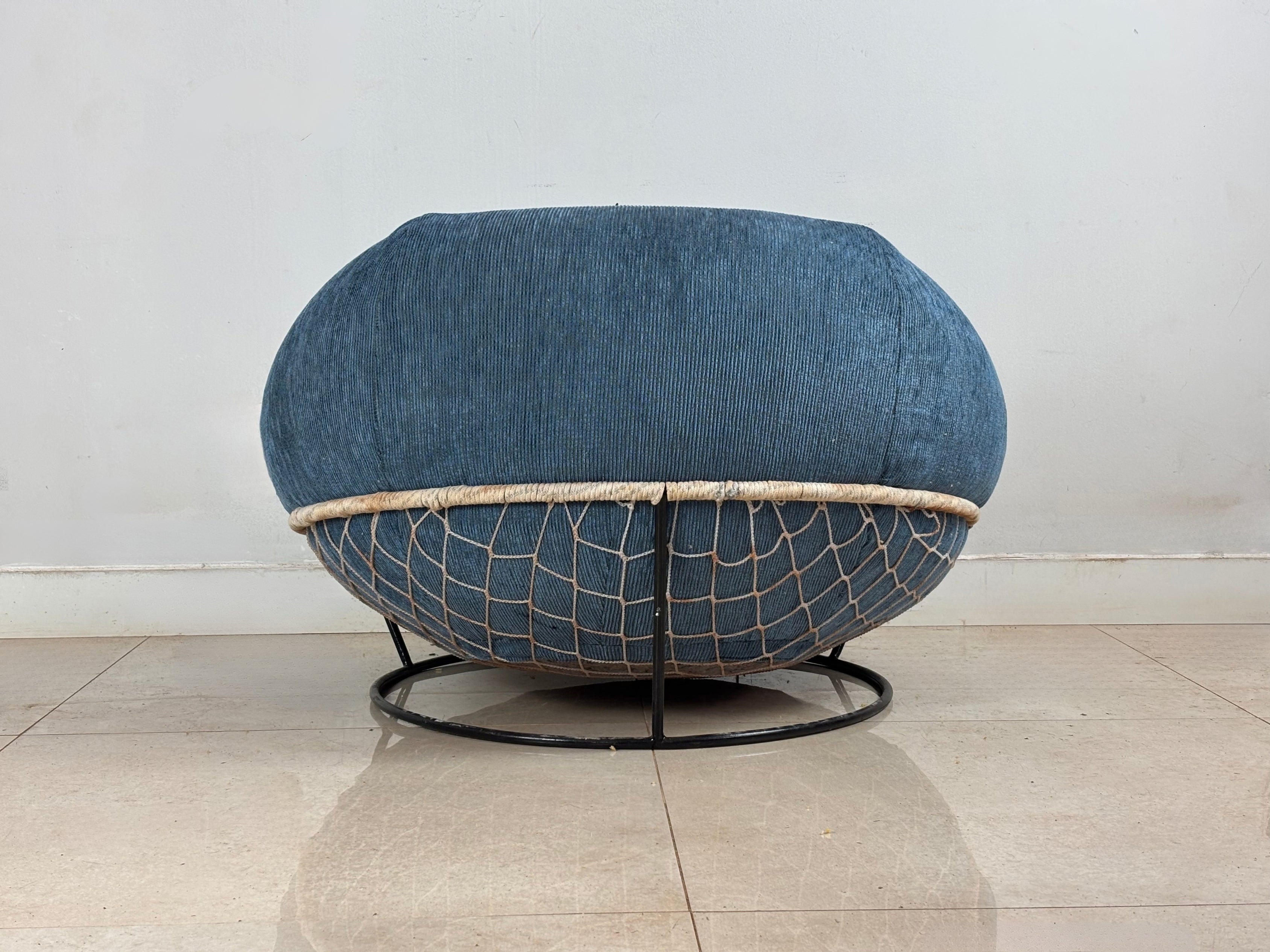 Poltrona Lafer MP-87 com estofado azul | Percival Lafer