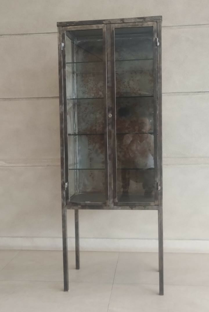 ARMÁRIO / FARMÁCIA DE METAL E VIDRO