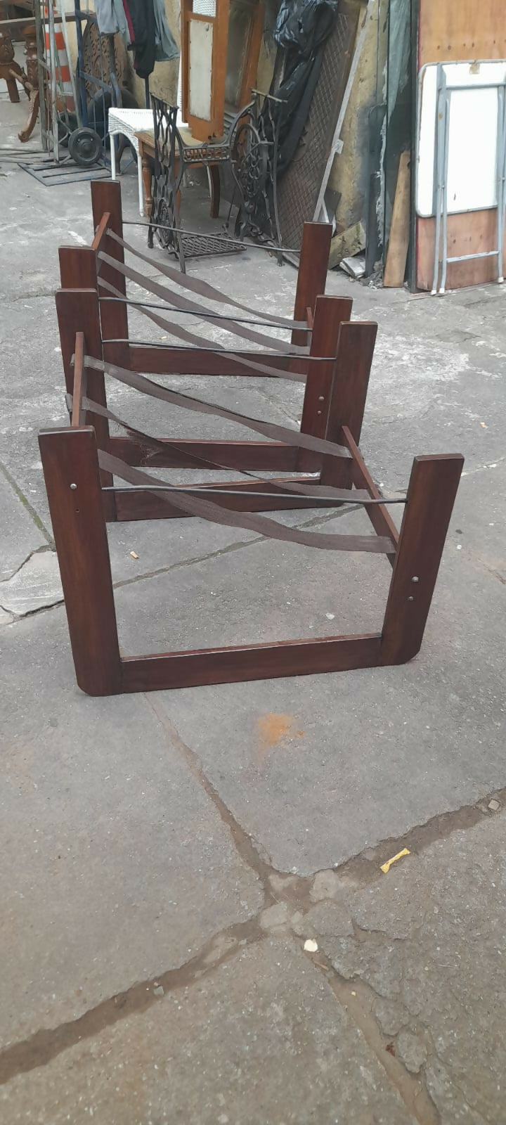 Poltrona lafer mp 97 ja restaurada sem estofado