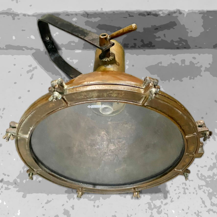 Luminária / holofote náutico antigo em metal 