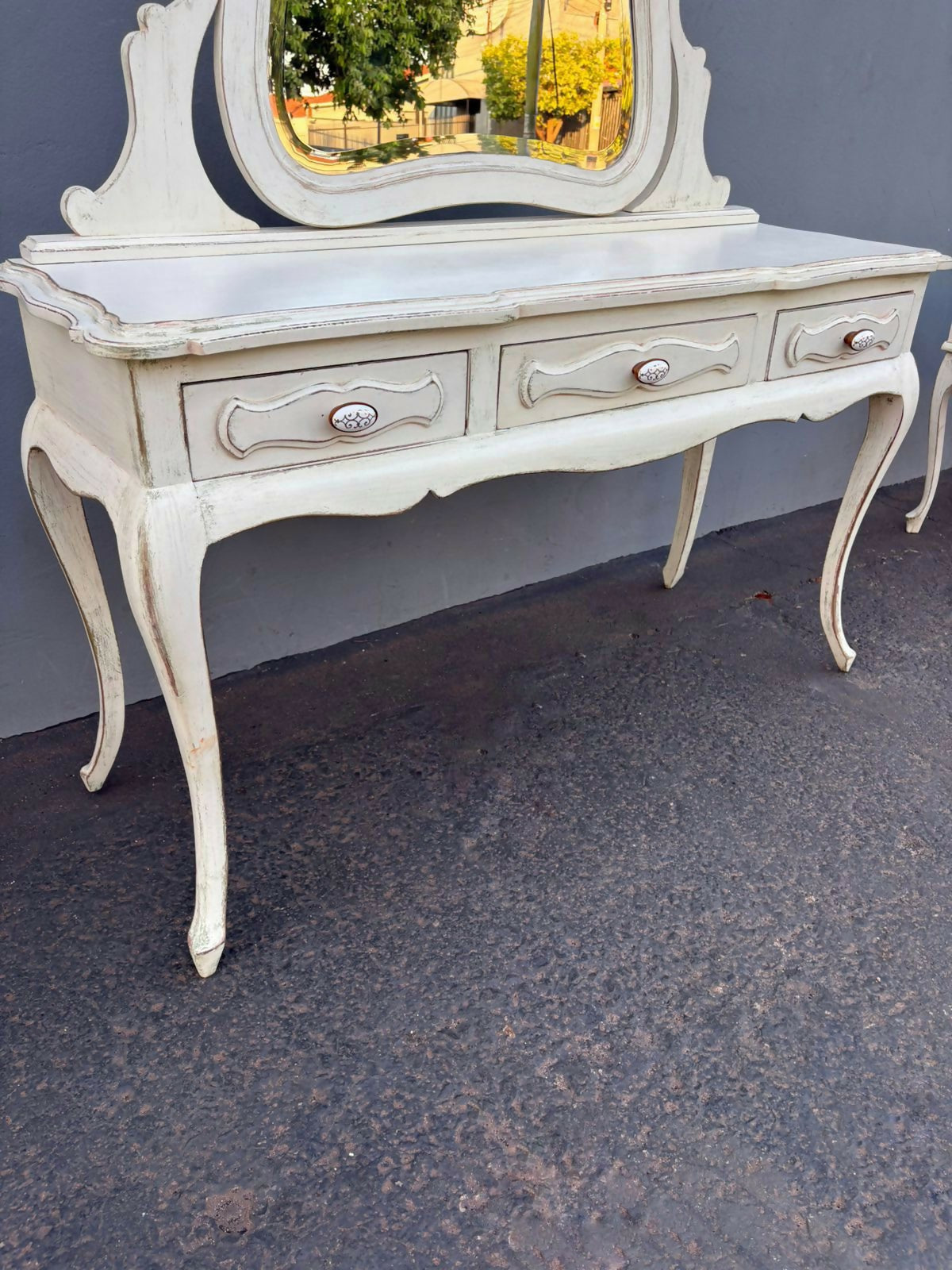 Conjunto Mesa de Cabeceira + Penteadeira Vanité Louis XV