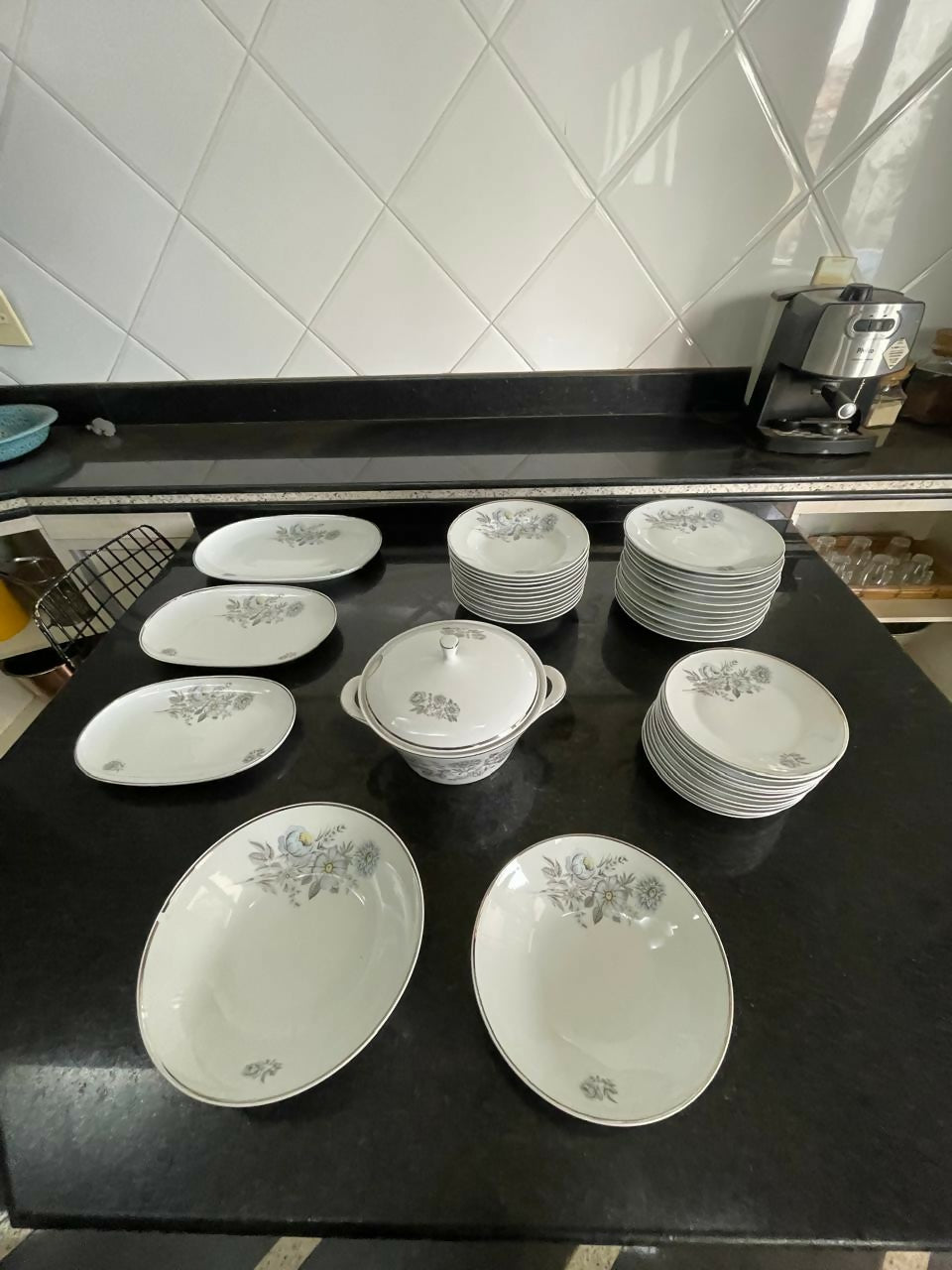 Lindissimo Aparelho de Jantar Real Porcelanas