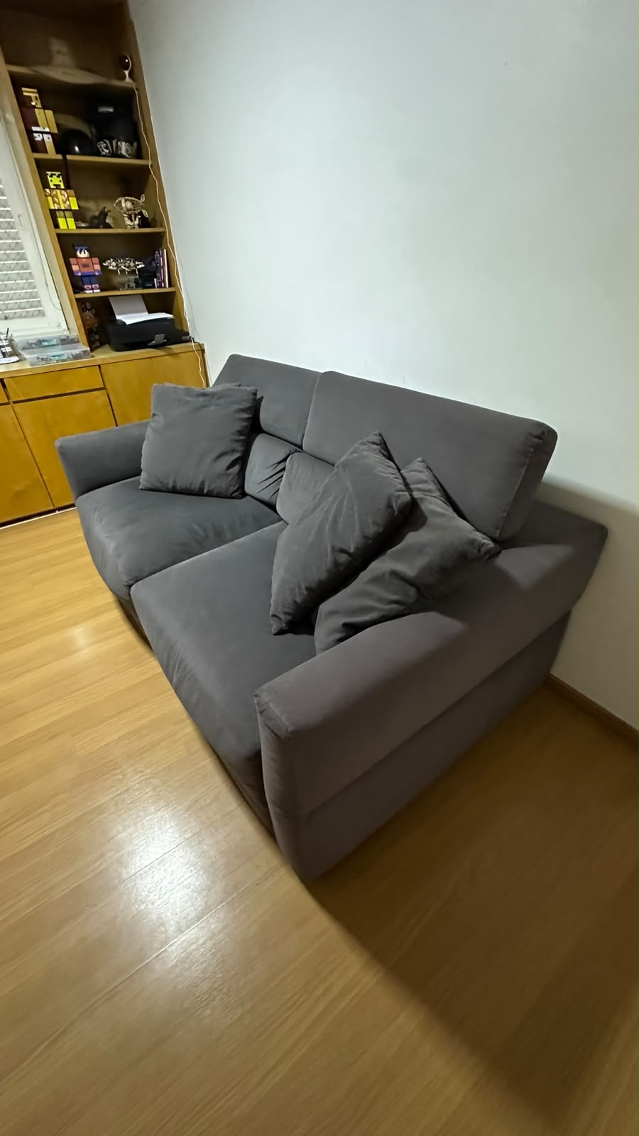 Sofá retrátil 3 lugares Brentwood Caruzo