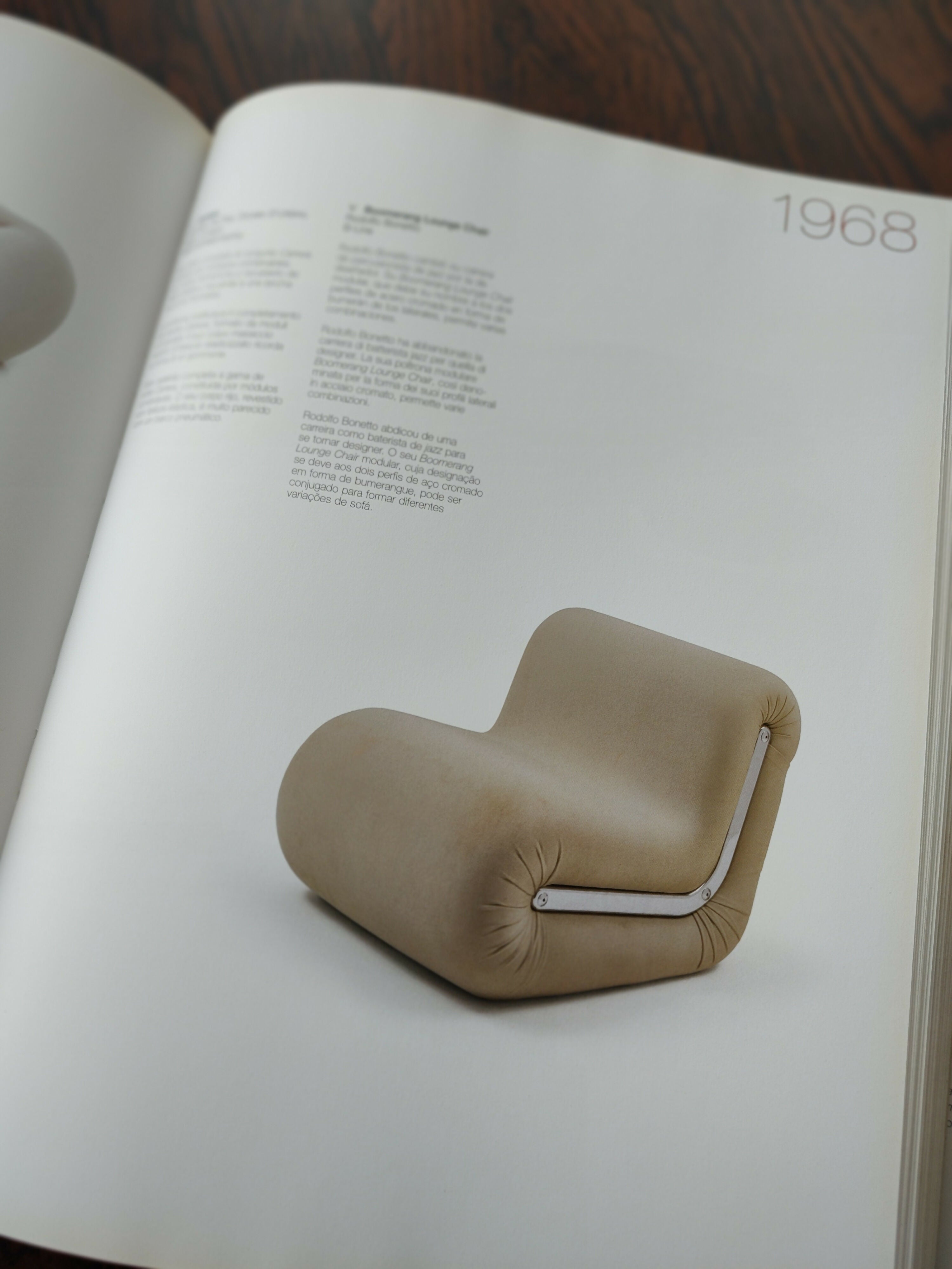 Livro &quot;Mobiliário Moderno - 150 anos de Design&quot;