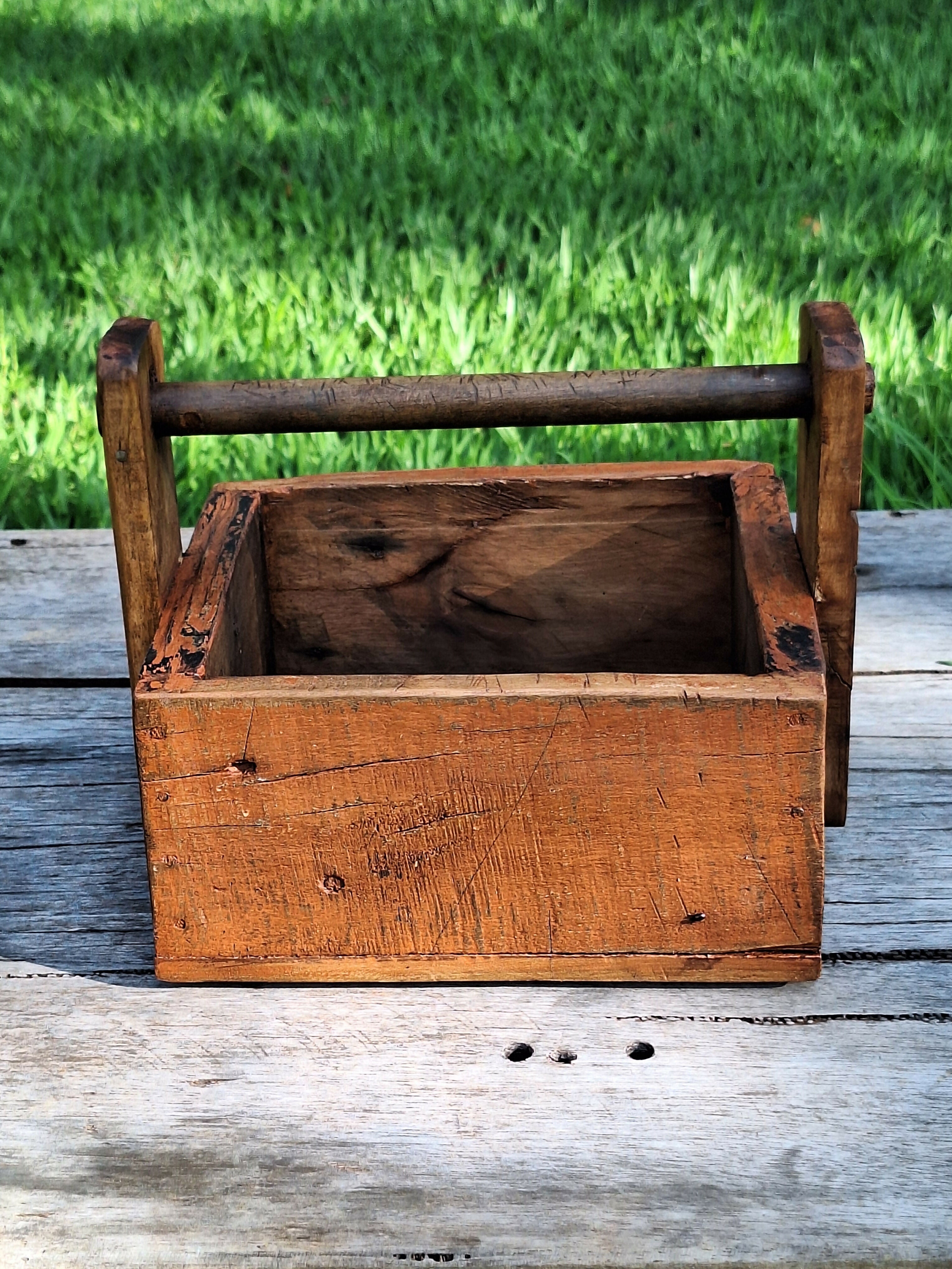 Caixa de Ferramenta Tinta Gasta Madeira Maciça Garimpo Mineiro