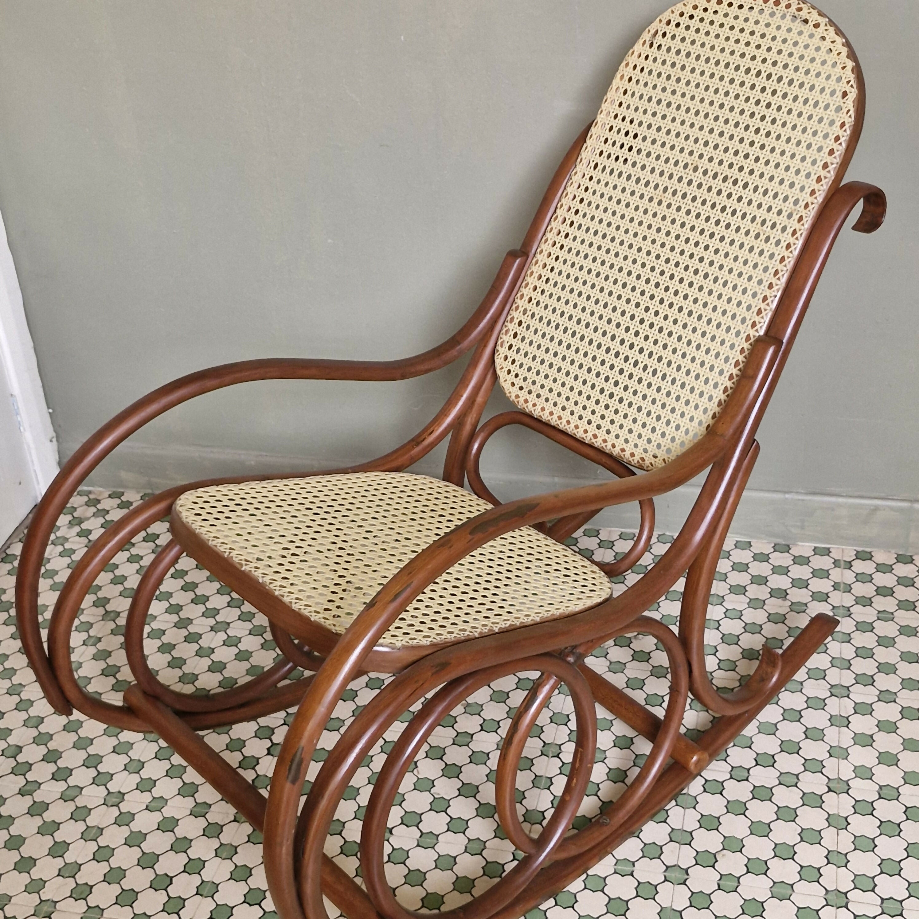 Cadeira de Balanço Thonart