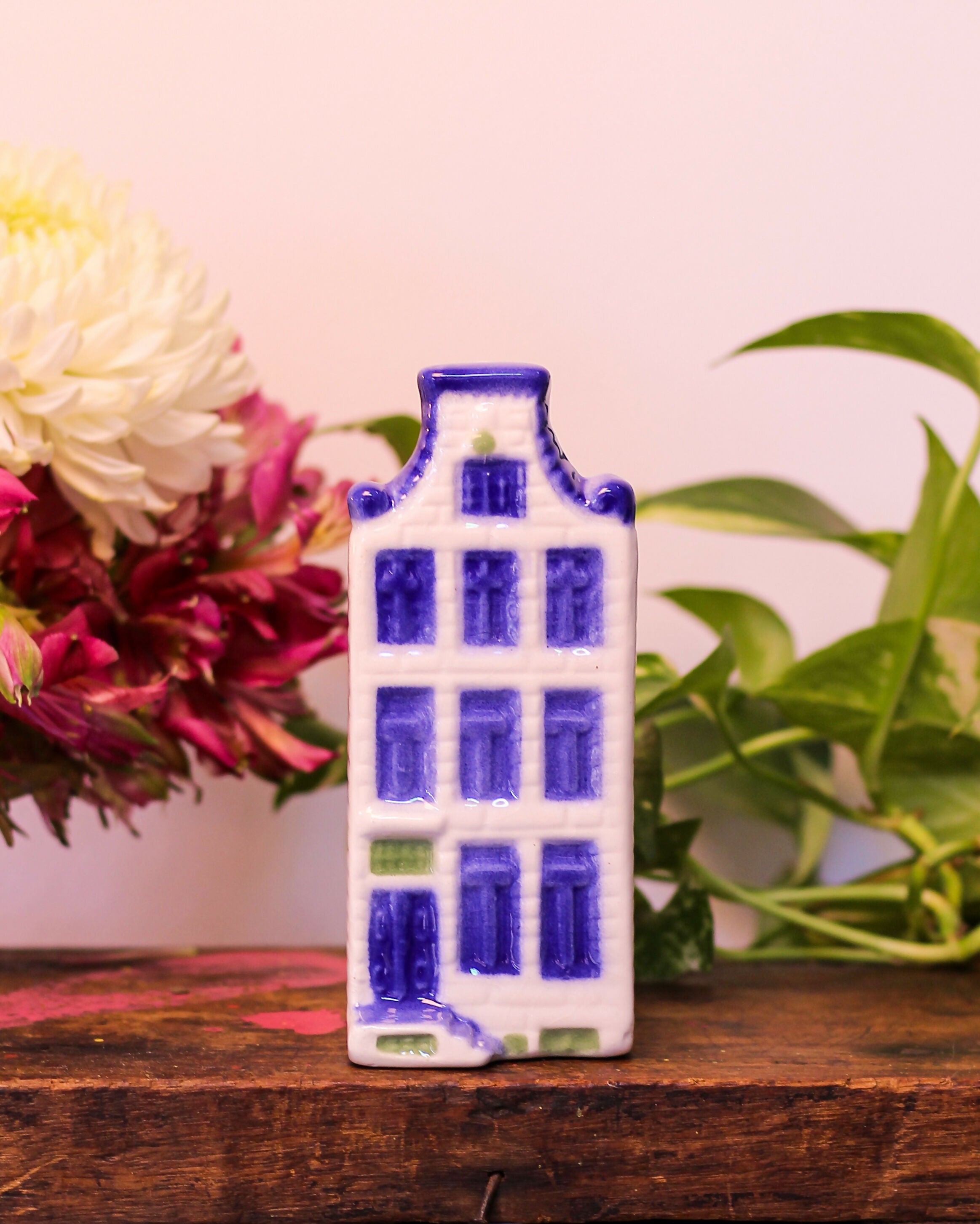 Cofre estilo Delft em porcelana