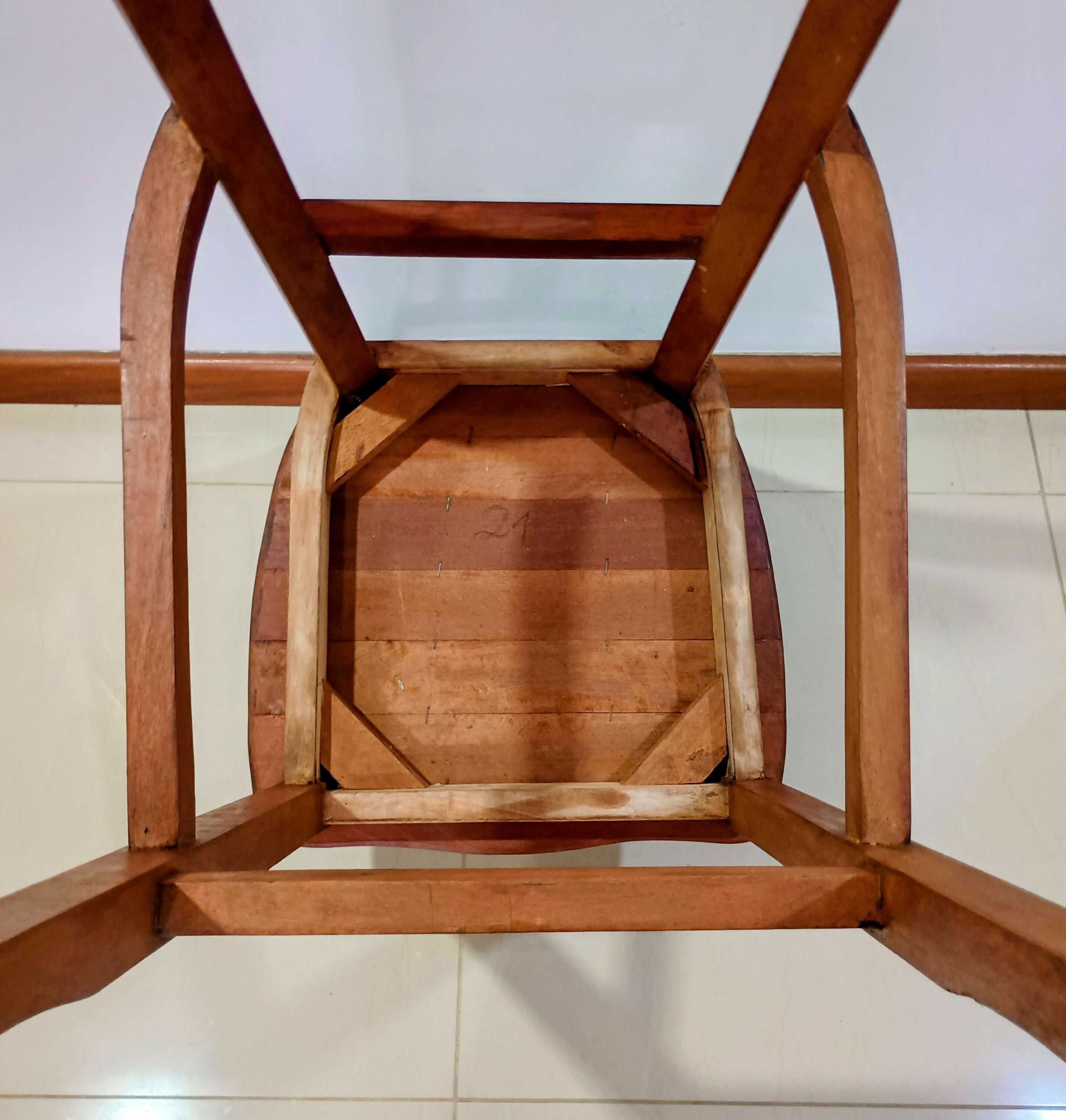 Banqueta Alta de Madeira Maciça – Década de 80