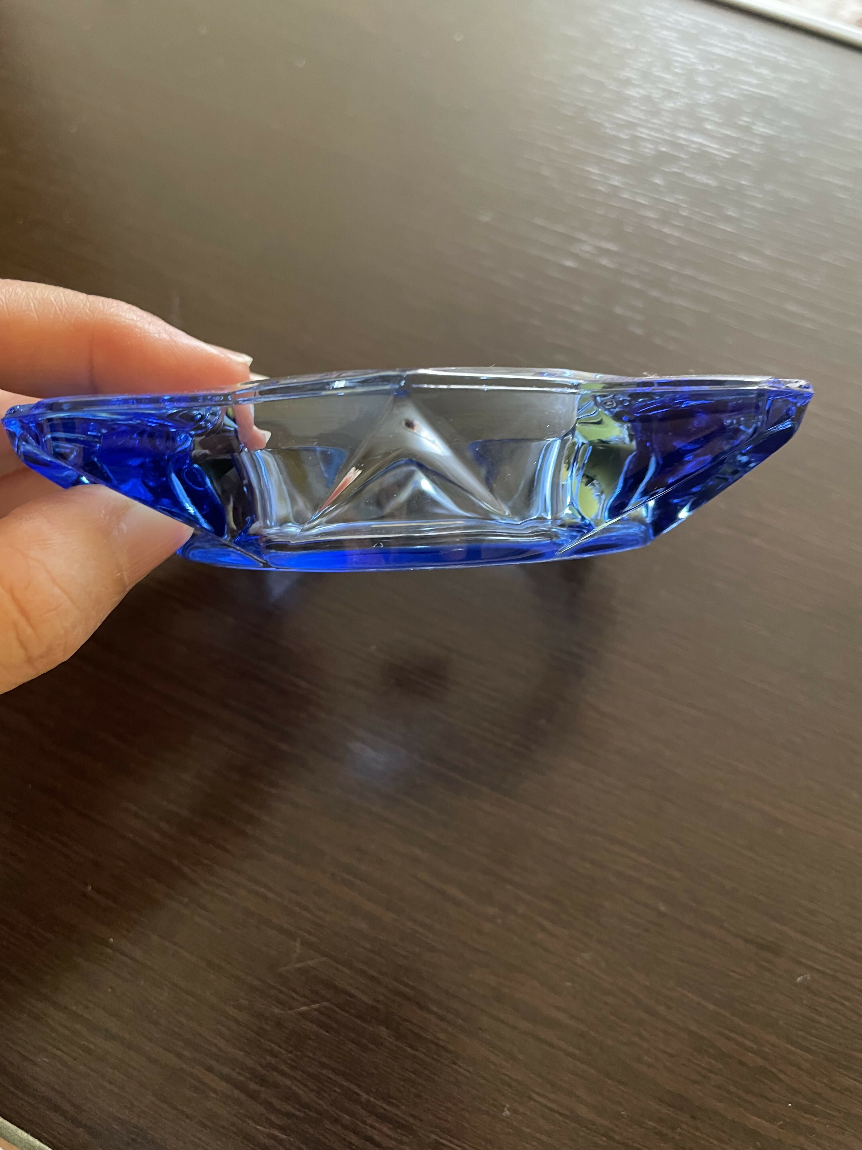 Cinzeiro francês azul de cristal