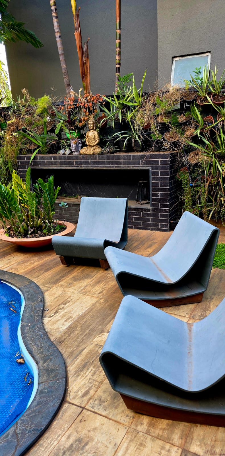 Poltronas LOOP CHAIR fibrocimento/design Willy Guhl anos 60