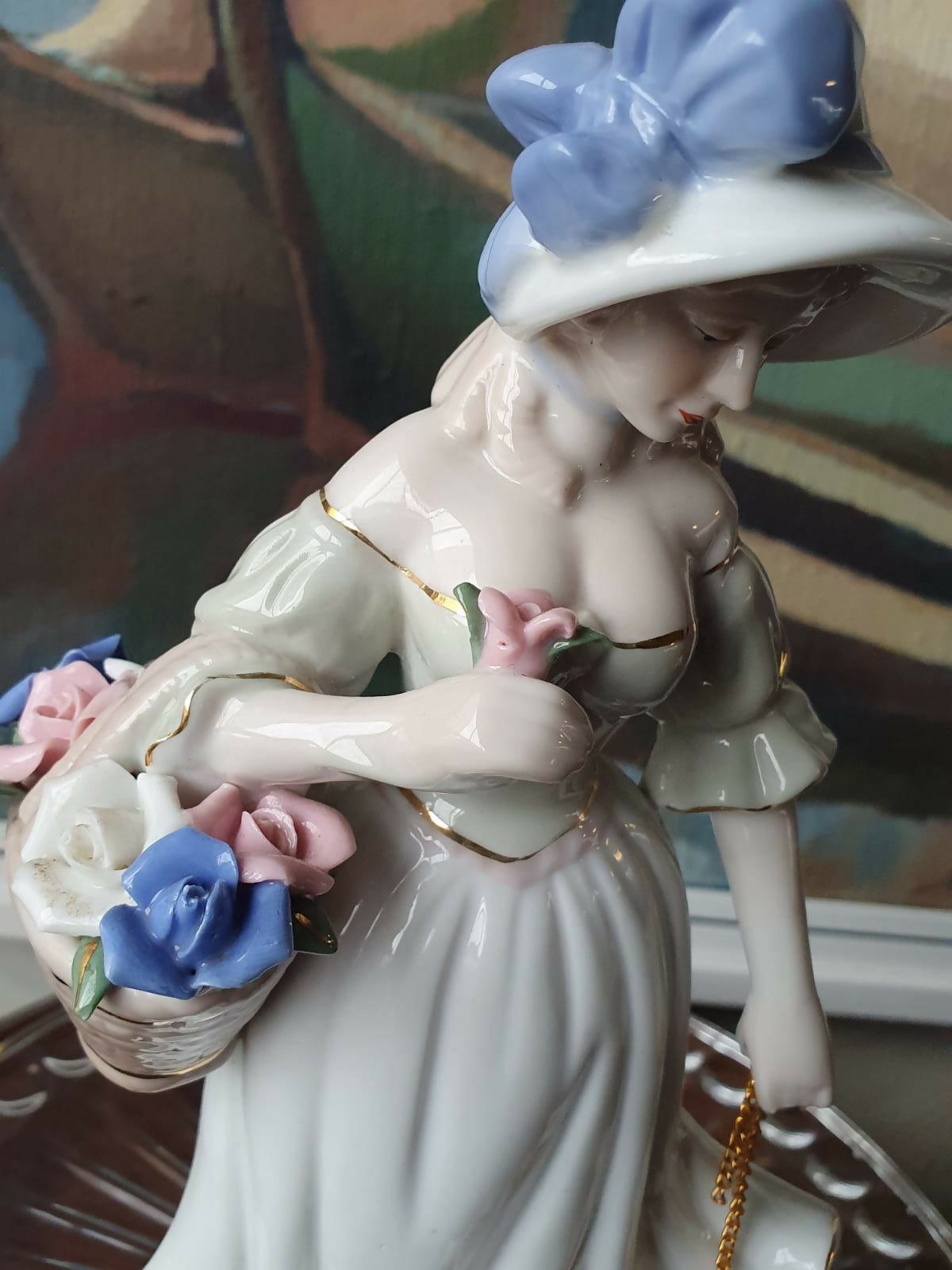 Escultura em porcelana vintage espanhola Lladró representando Dama com Cachorro. Lindíssima e intacta!