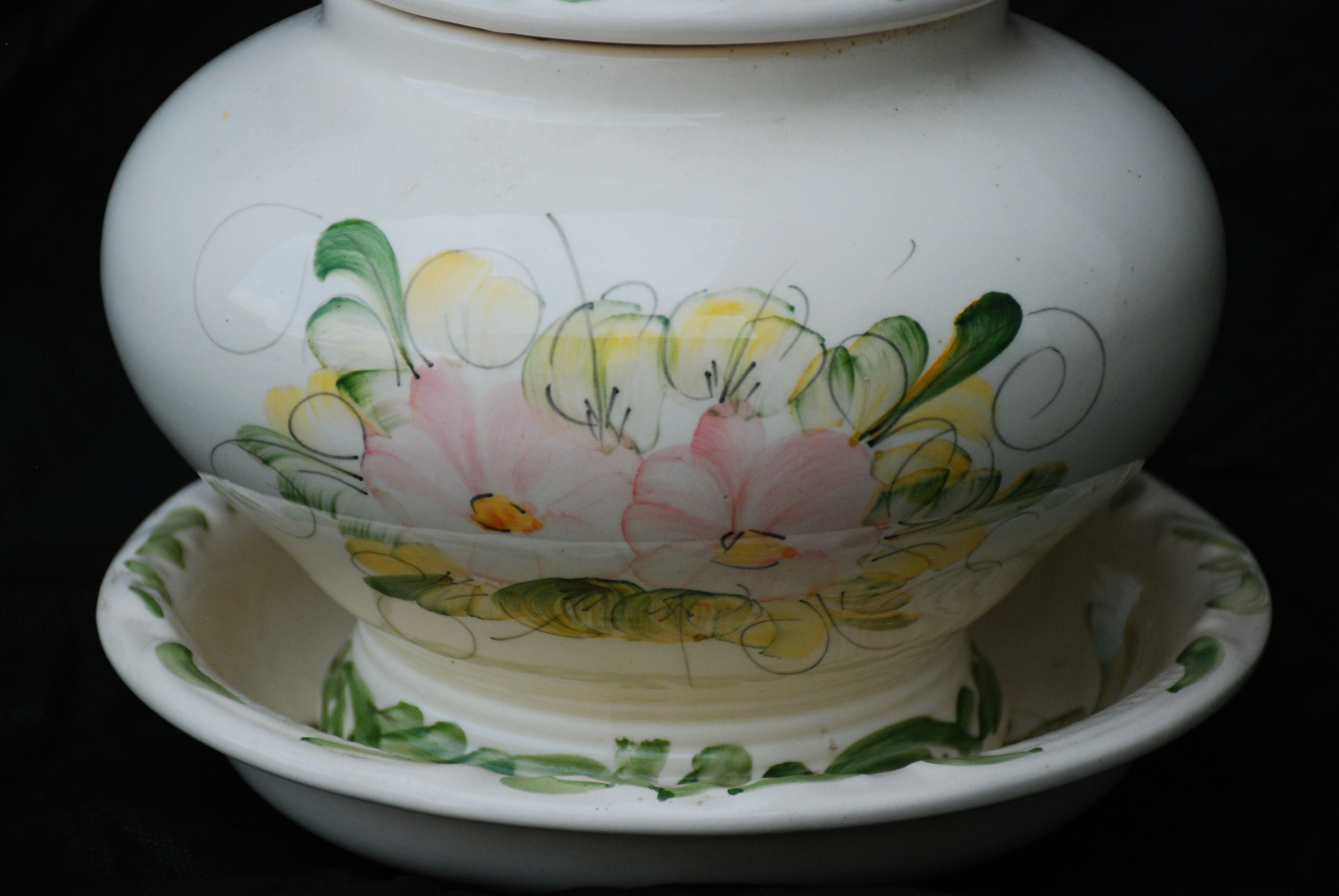 bomboniere porcelana decorada a mao 25 x 22 com bandeja, vintage