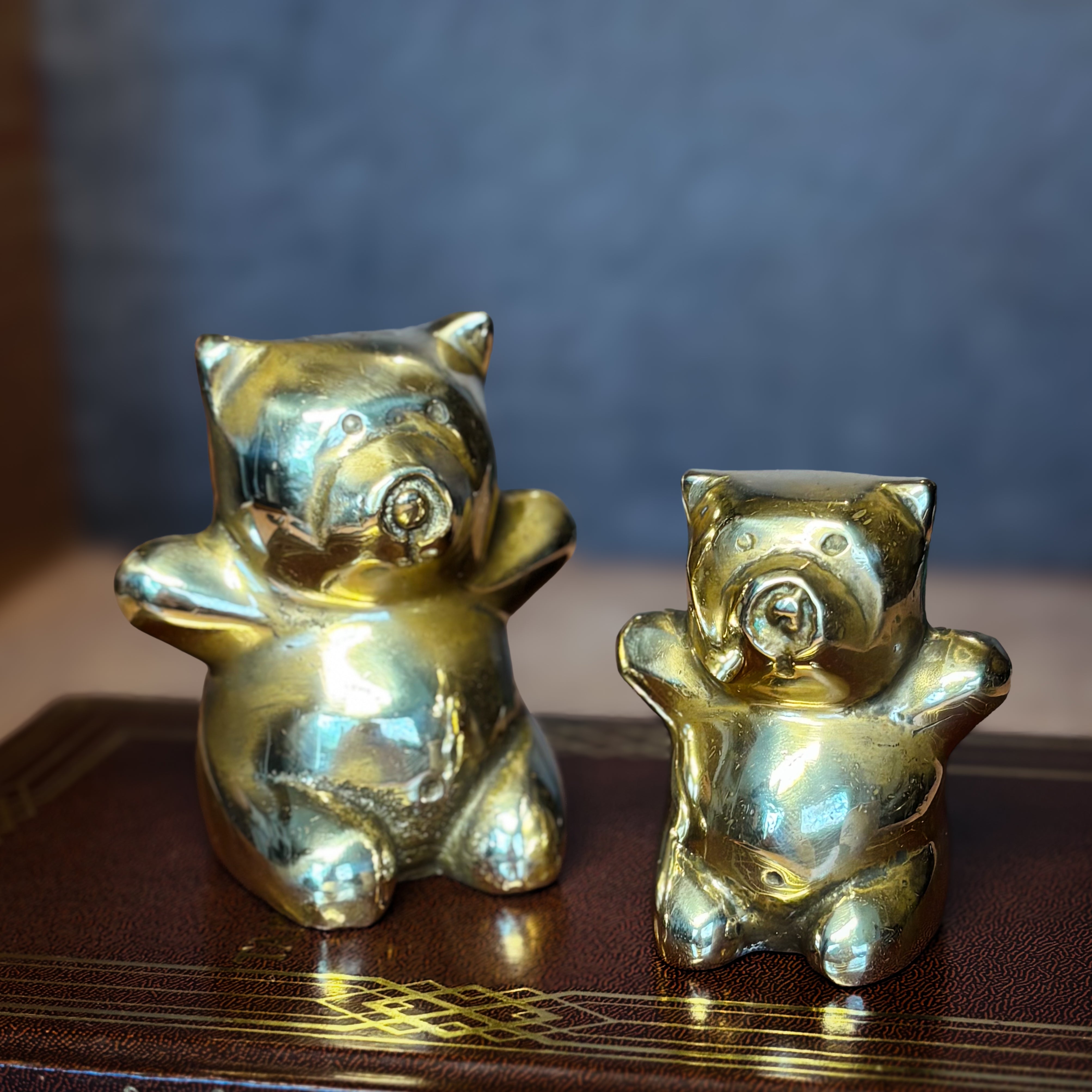 Par de ursinhos em bronze, segunda metade do século XX