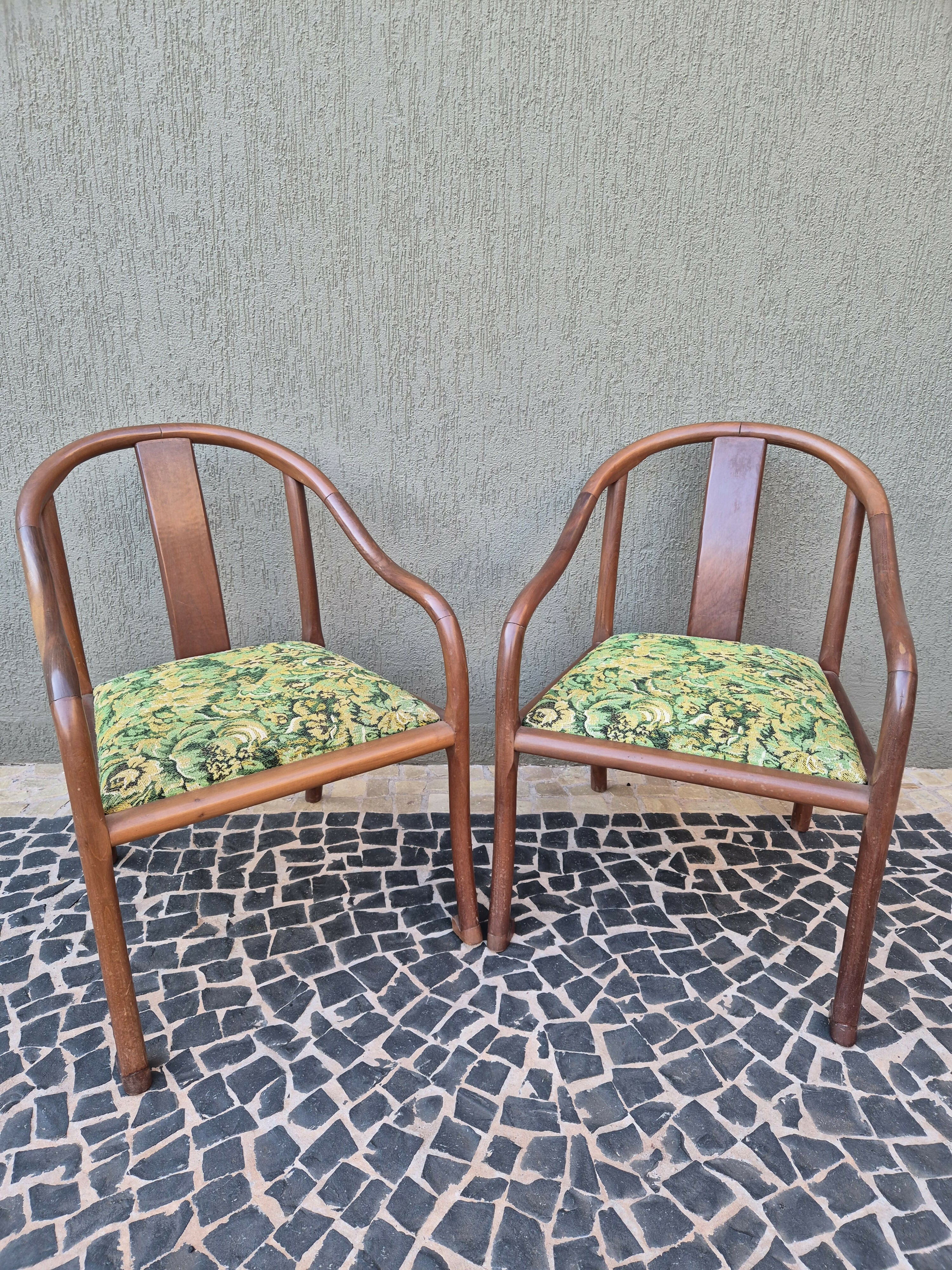 Par de poltronas Colonial em madeira e Gobelin