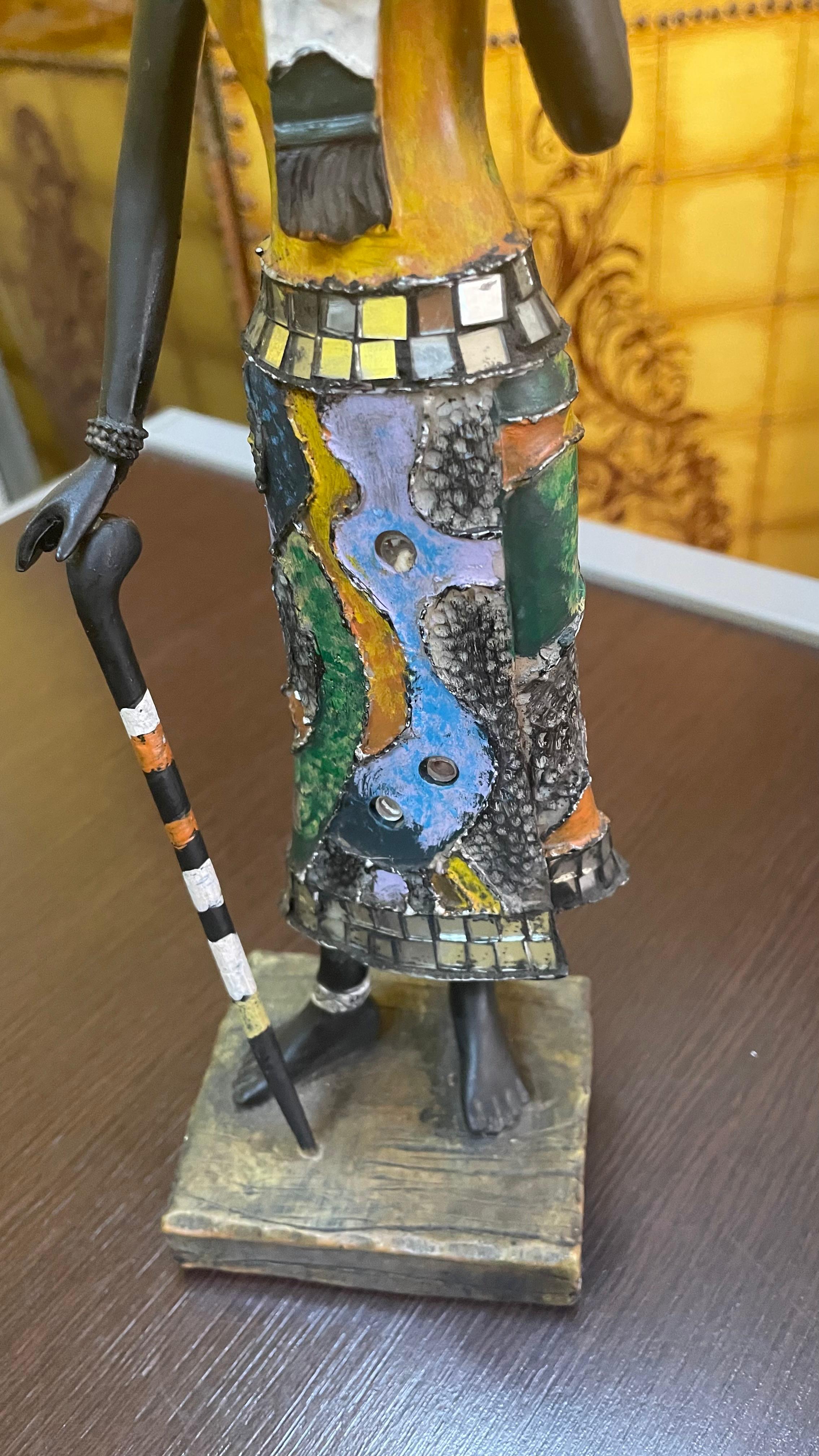 Estatueta de Mulher africana
