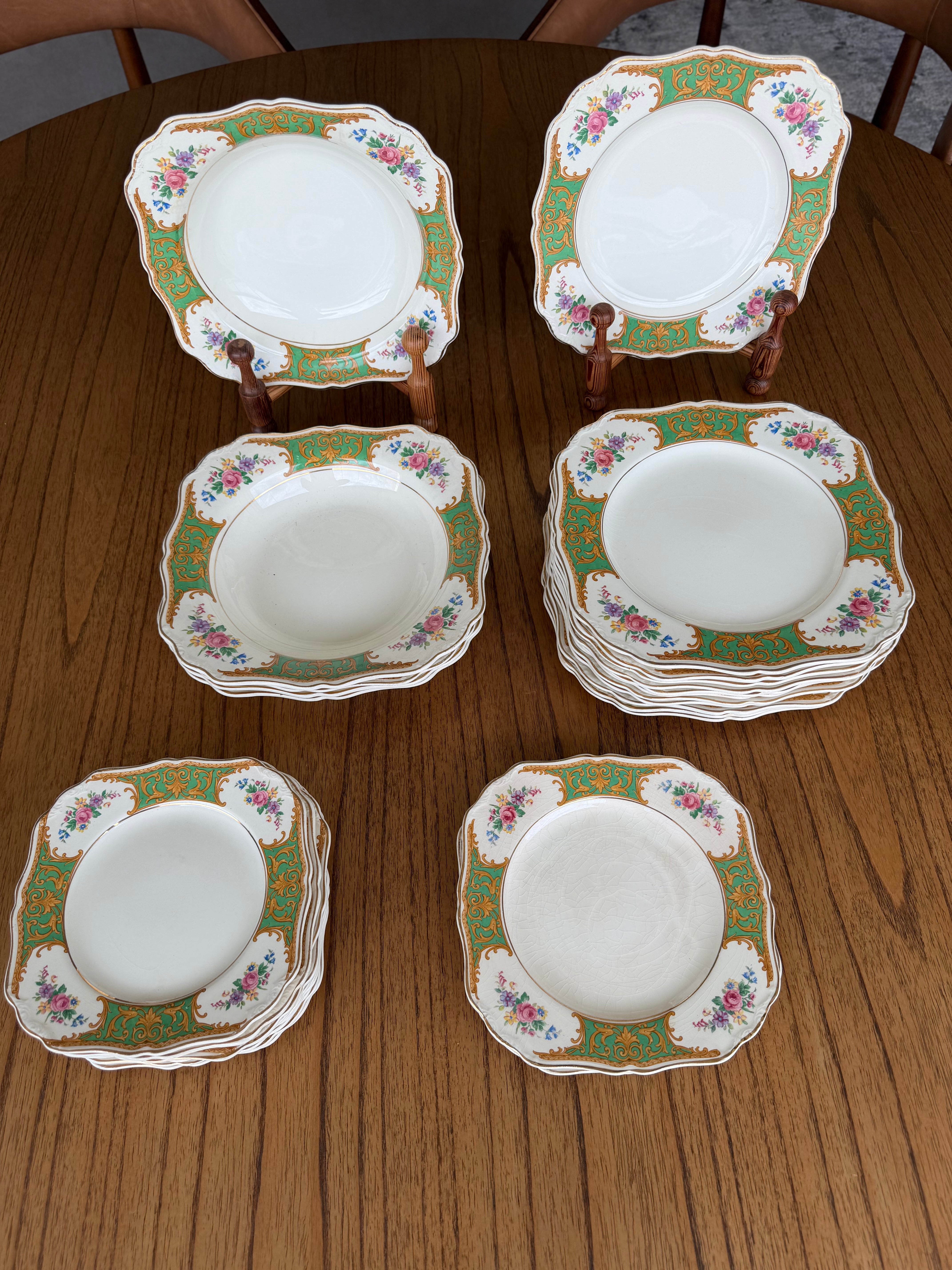 Raro serviço de jantar J &amp; G Meakin England. com estampa floral - 30 peças